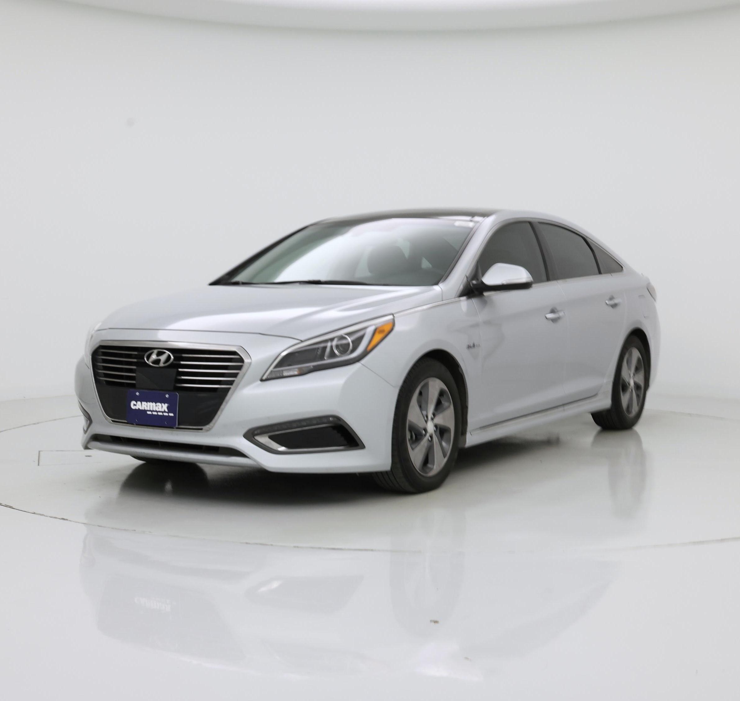 Thumbnail: 2017 Hyundai Sonata - 4