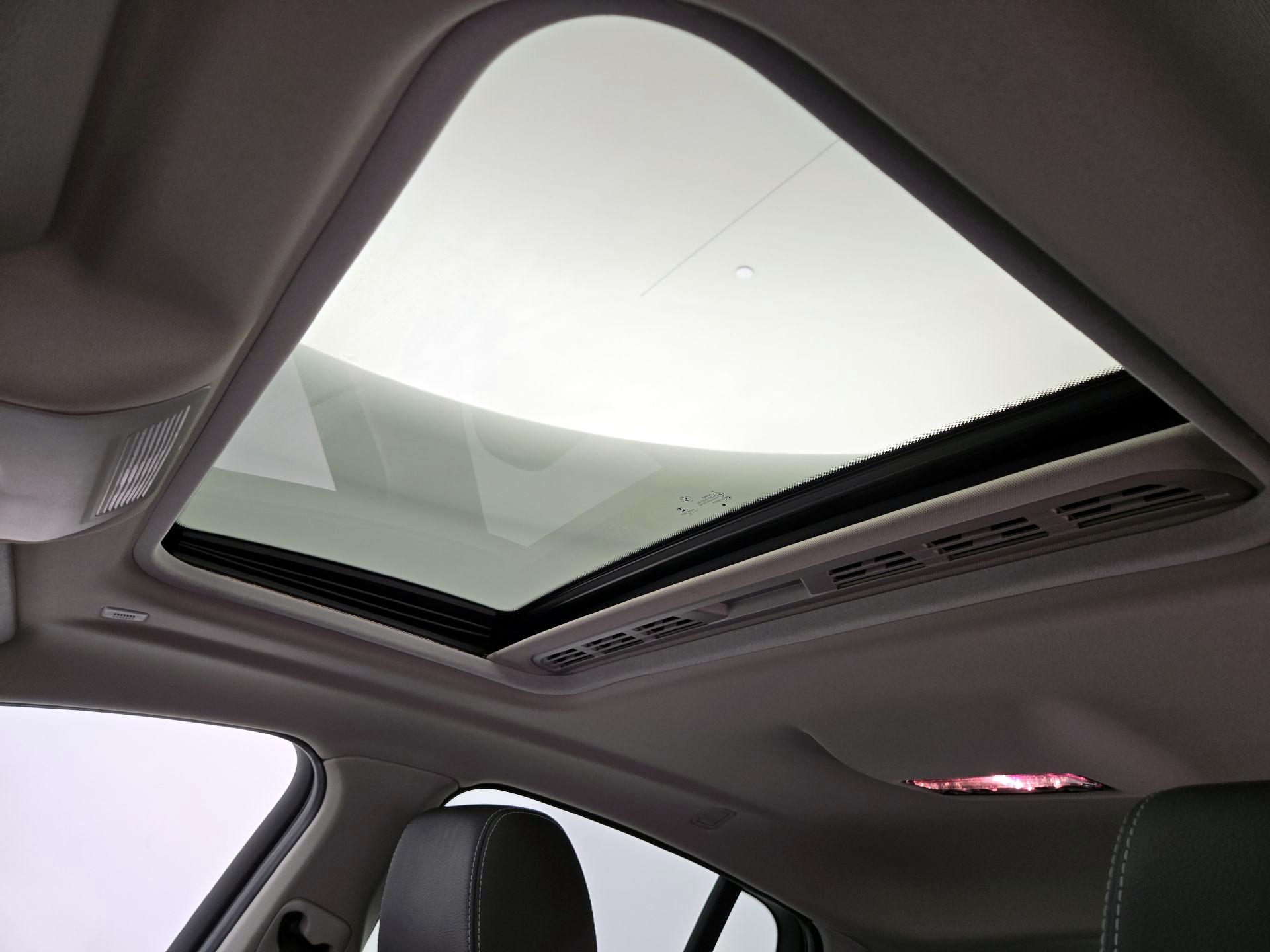 Thumbnail: 2016 BMW X4 - 20