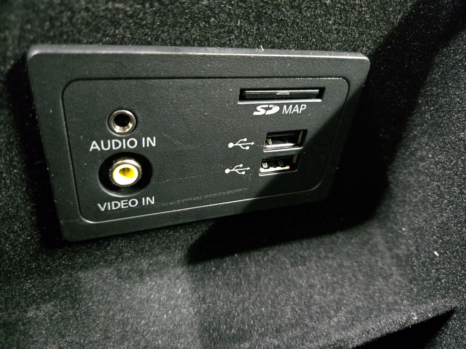 Thumbnail: 2018 INFINITI QX60 - 18