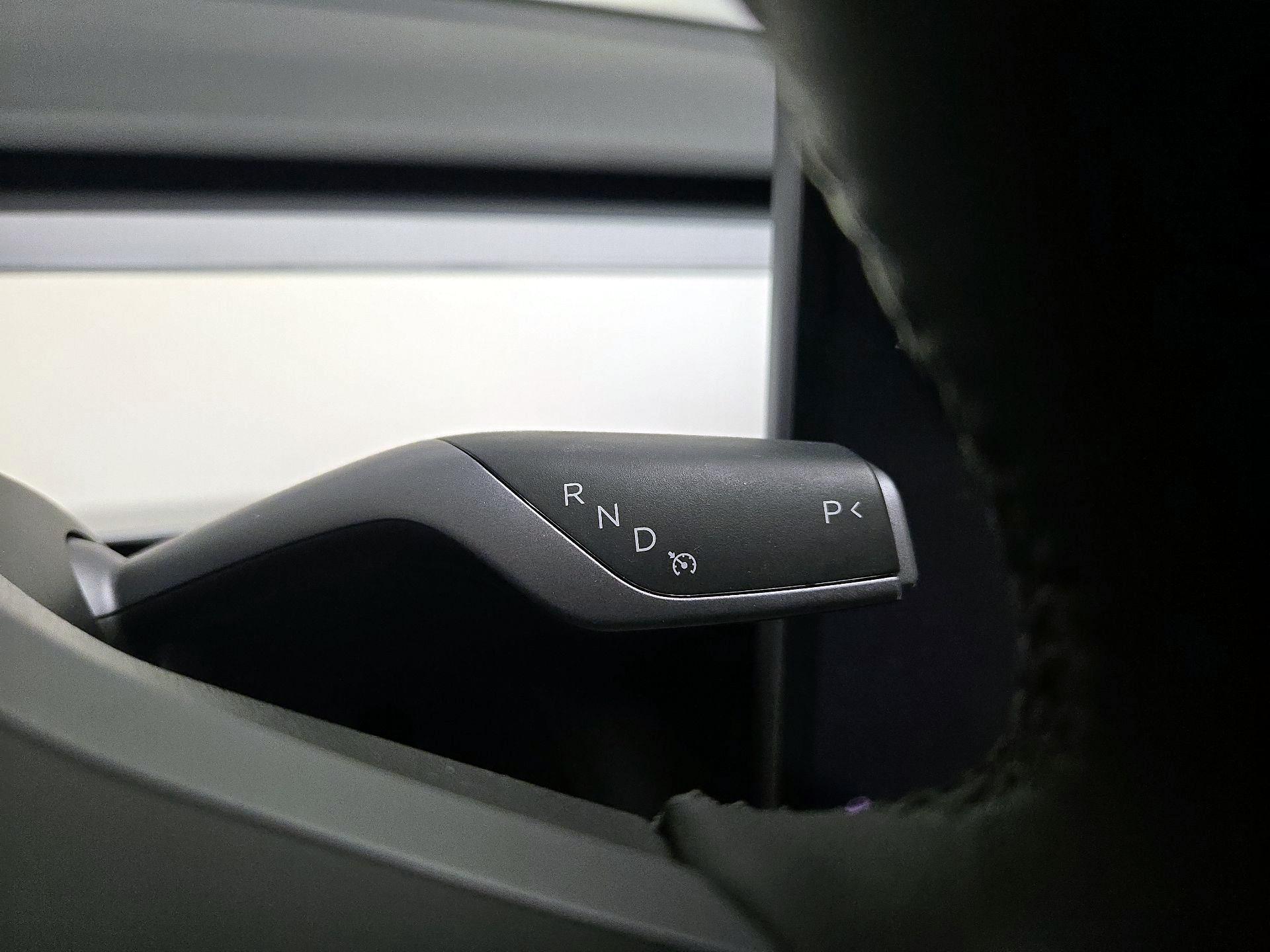 Thumbnail: 2023 Tesla Model 3 - 17