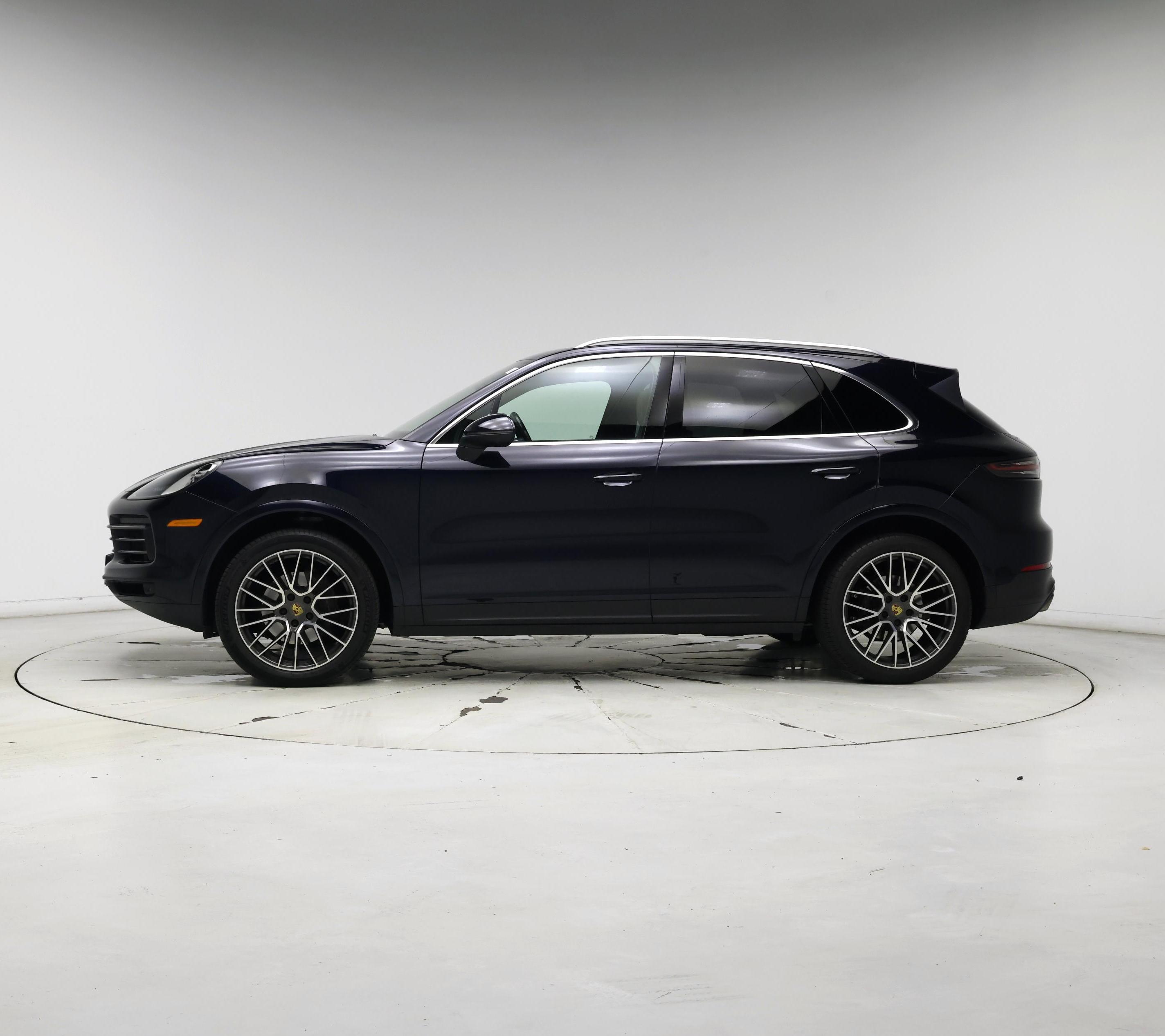 Thumbnail: 2020 Porsche Cayenne - 3