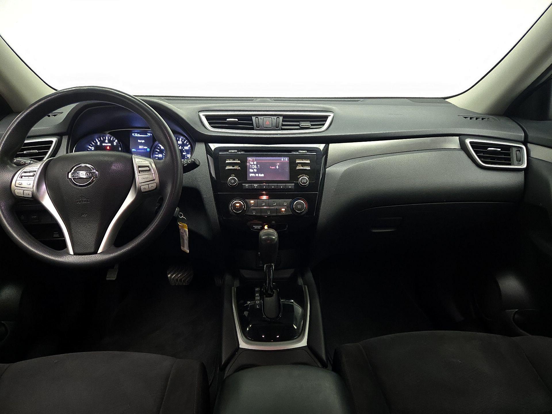 Thumbnail: 2015 Nissan Rogue - 9