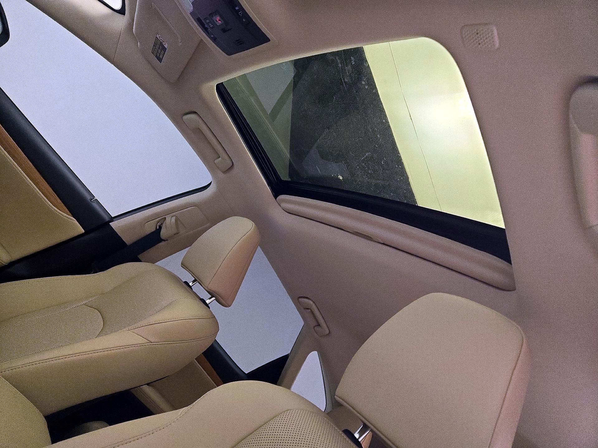 Thumbnail: 2022 Lexus RX - 20