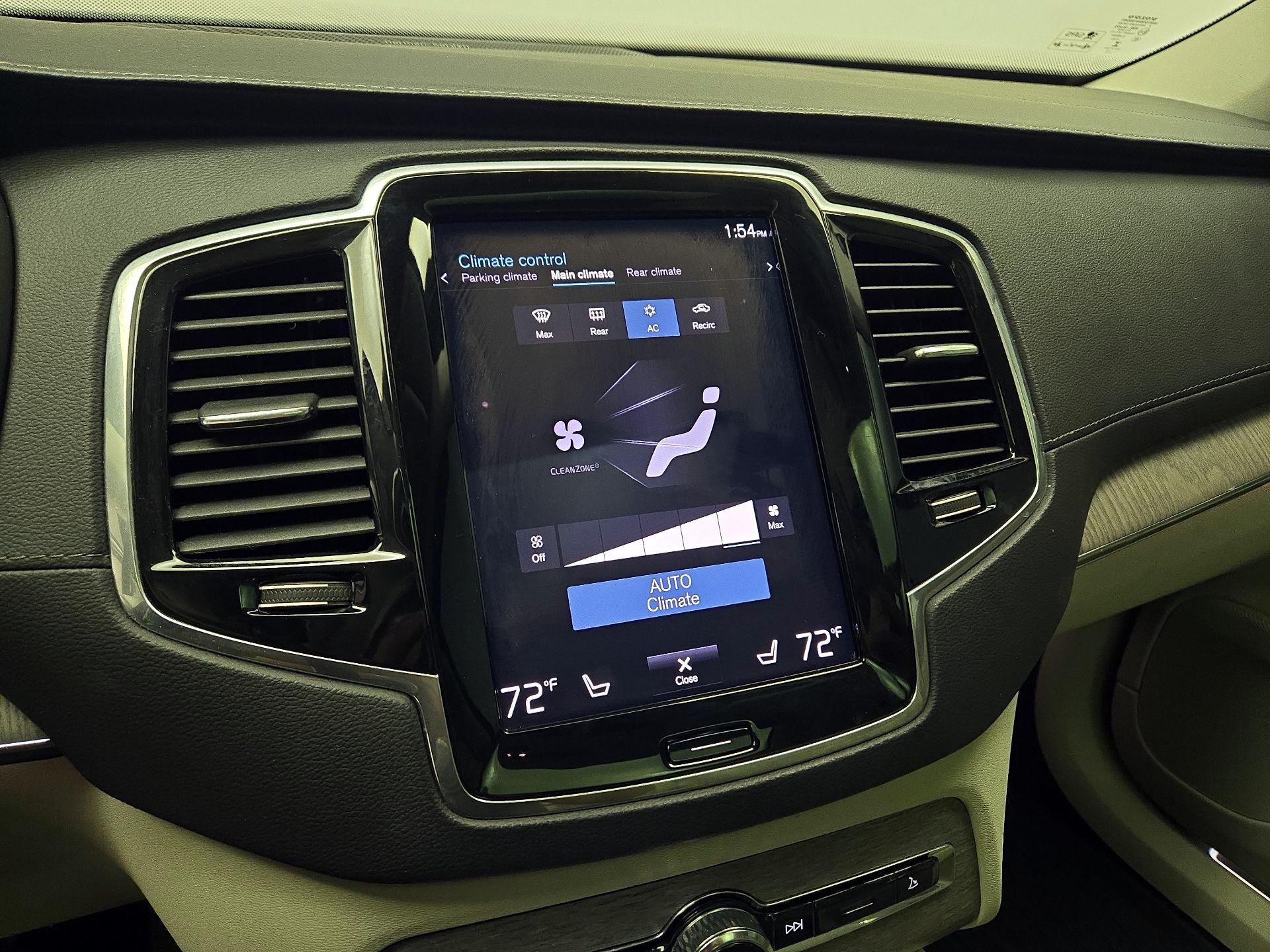 Thumbnail: 2022 Volvo XC90 - 17