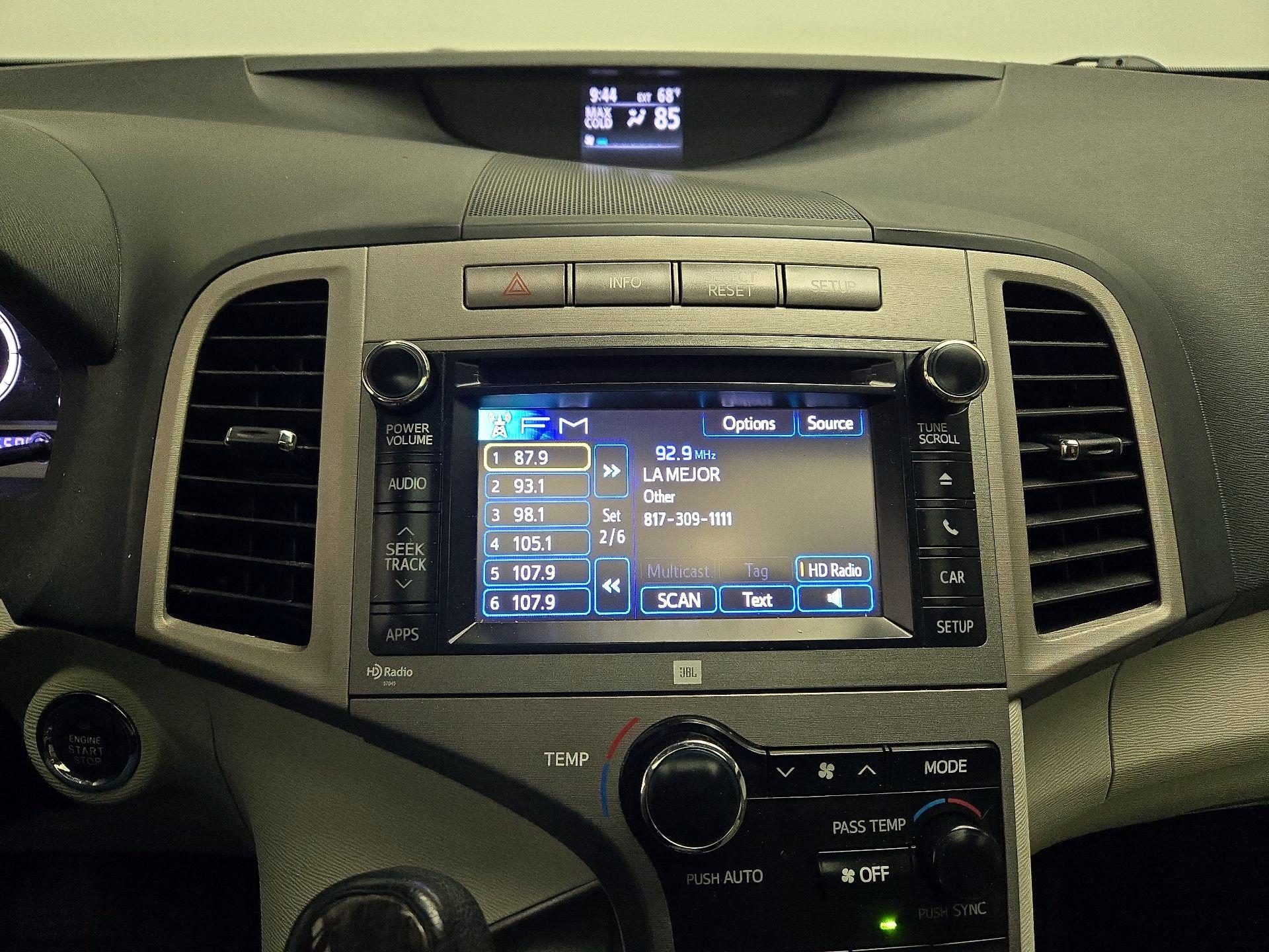 Thumbnail: 2014 Toyota Venza - 15