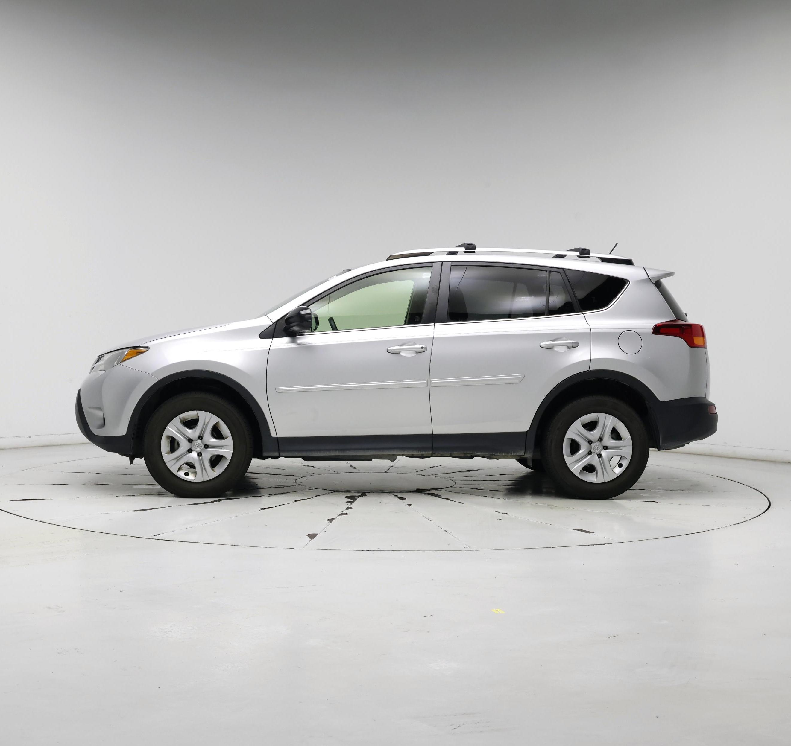 Thumbnail: 2015 Toyota RAV4 - 3