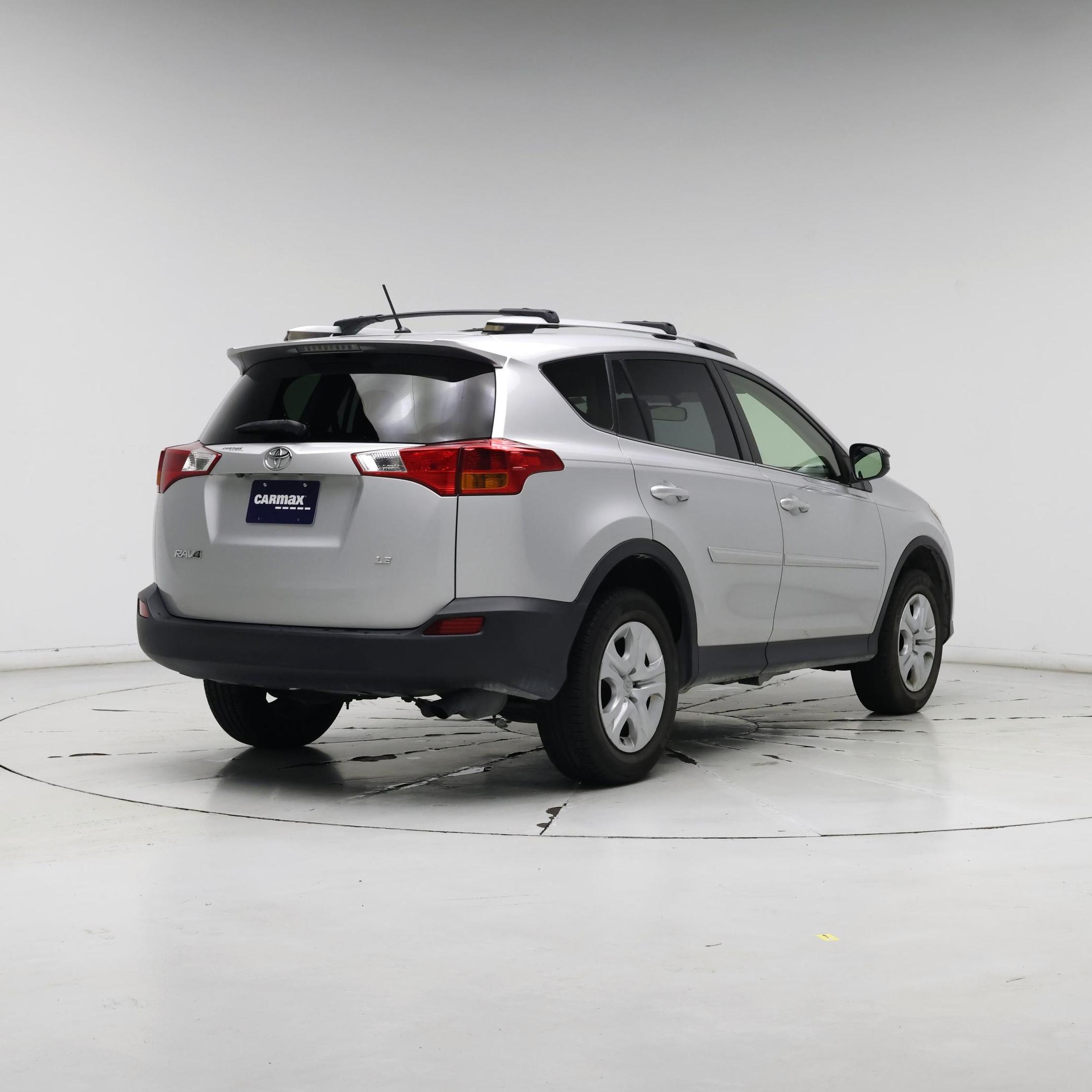 Thumbnail: 2015 Toyota RAV4 - 8