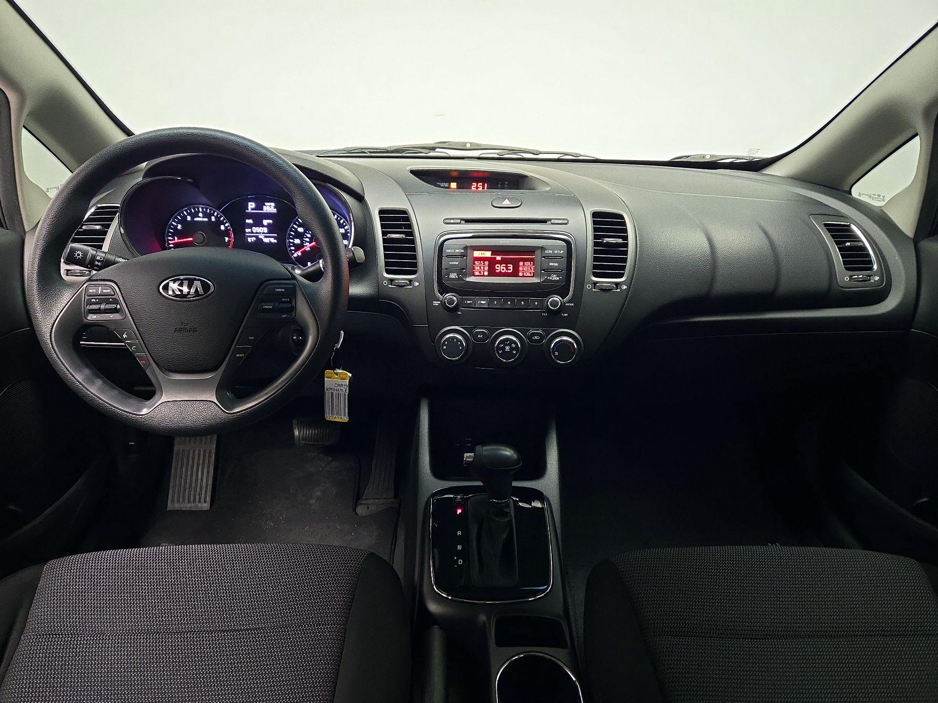 Thumbnail: 2018 Kia Forte - 9