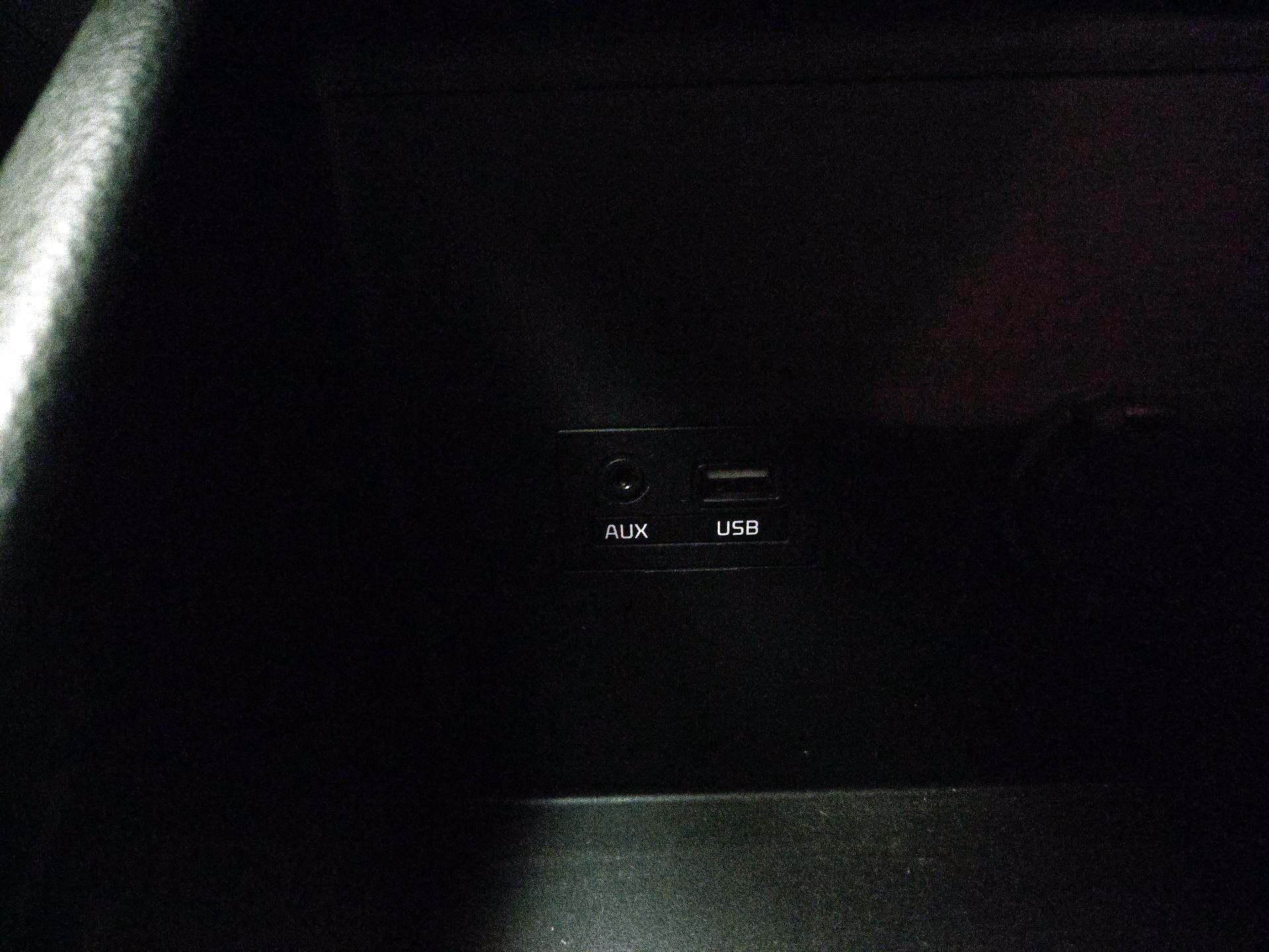 Thumbnail: 2018 Kia Forte - 17