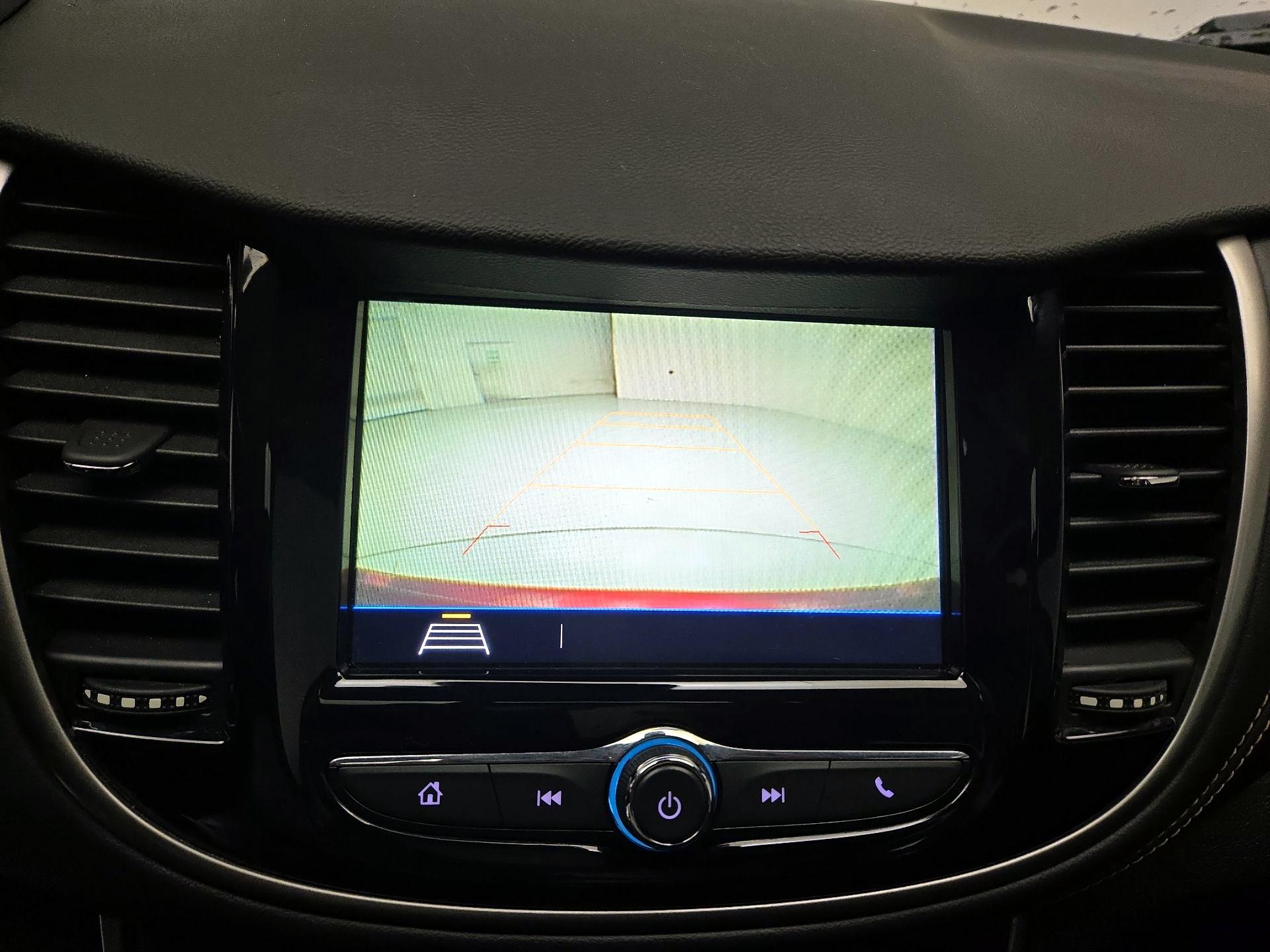 Thumbnail: 2019 Chevrolet Trax - 14