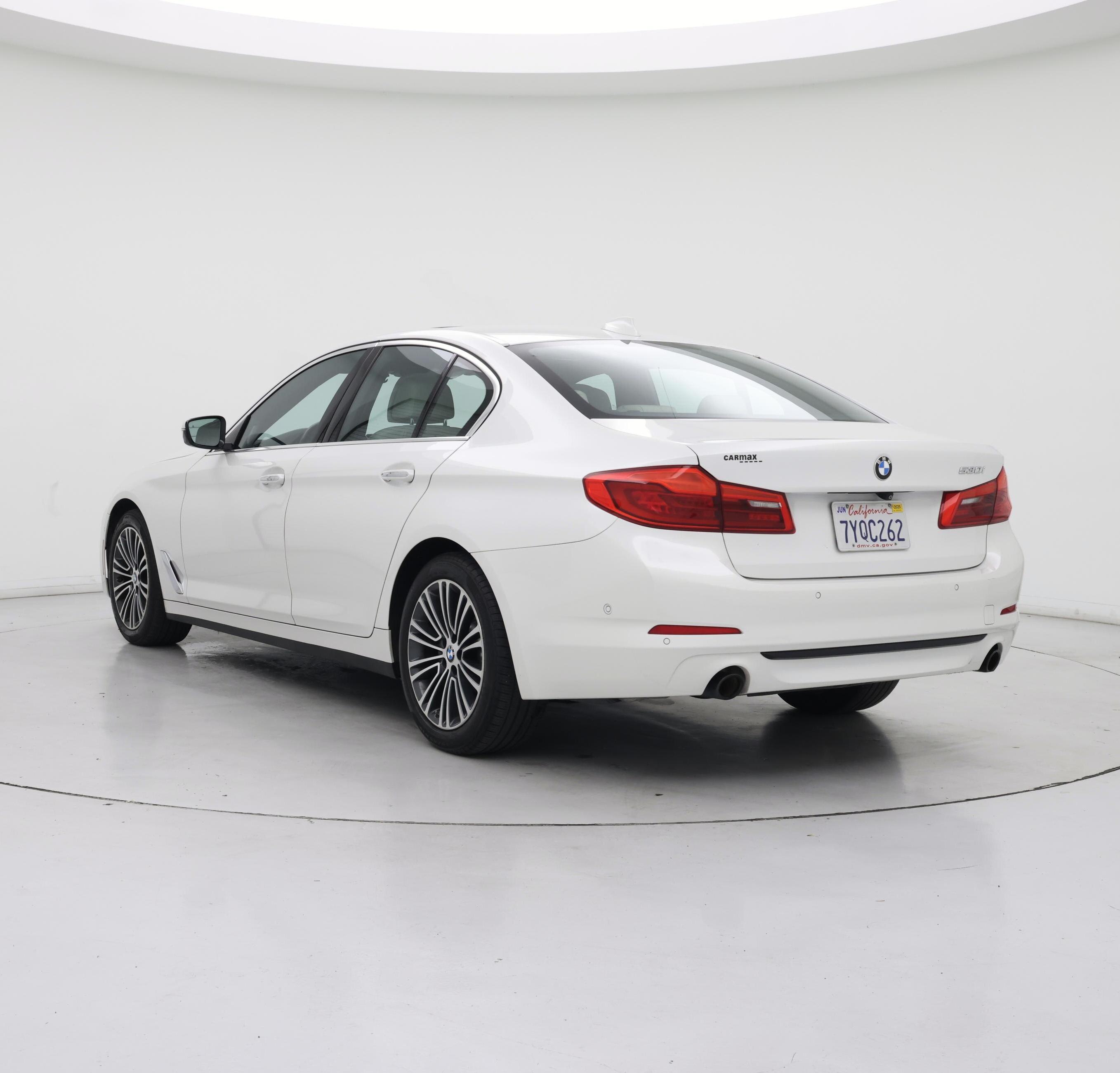 Thumbnail: 2017 BMW 5 Series - 2