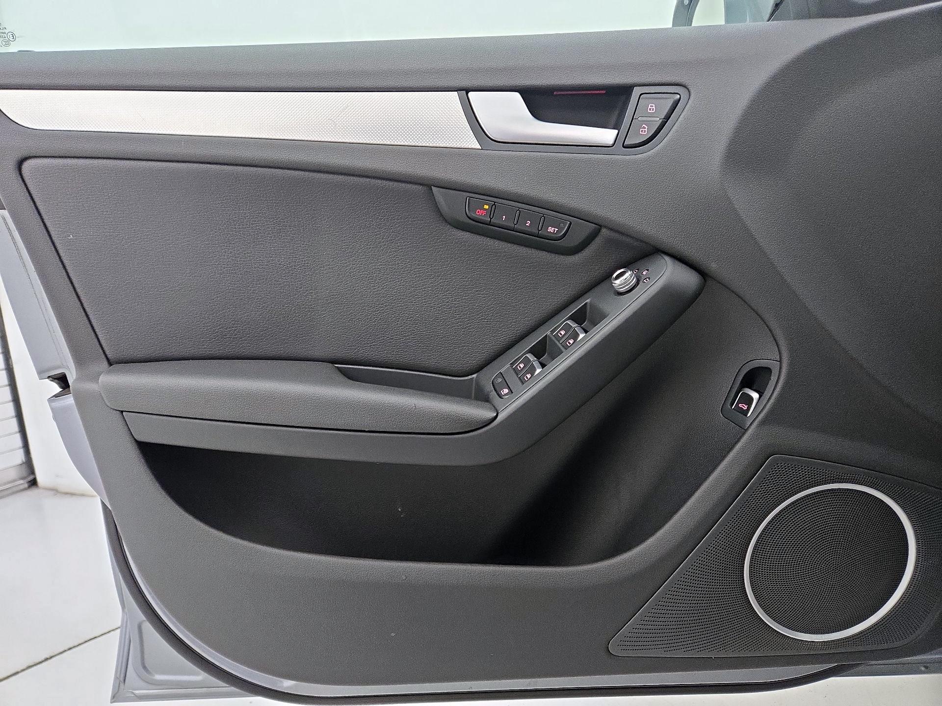 Thumbnail: 2015 Audi A4 - 12