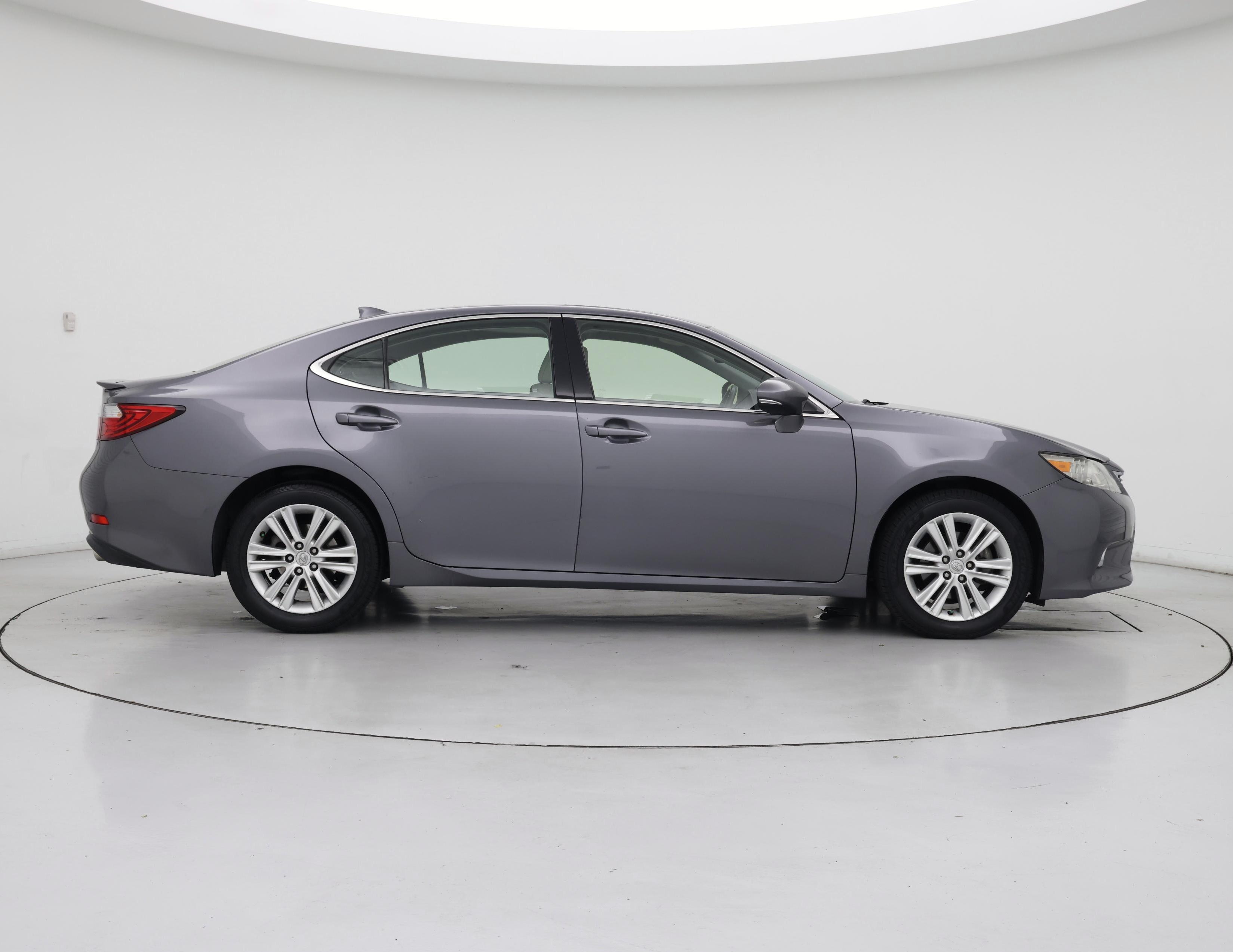 Thumbnail: 2015 Lexus ES - 7