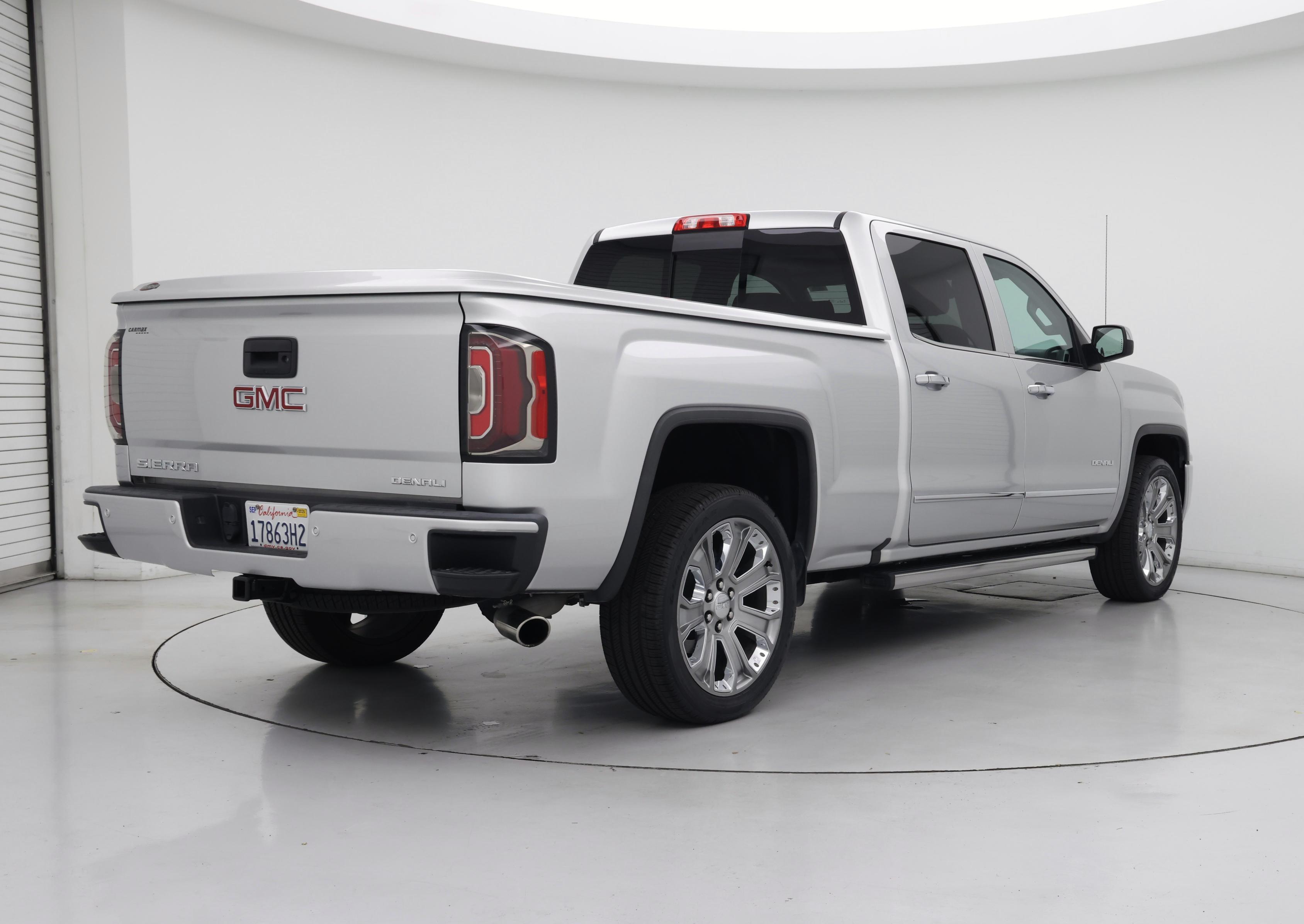 Thumbnail: 2017 GMC Sierra 1500 - 8