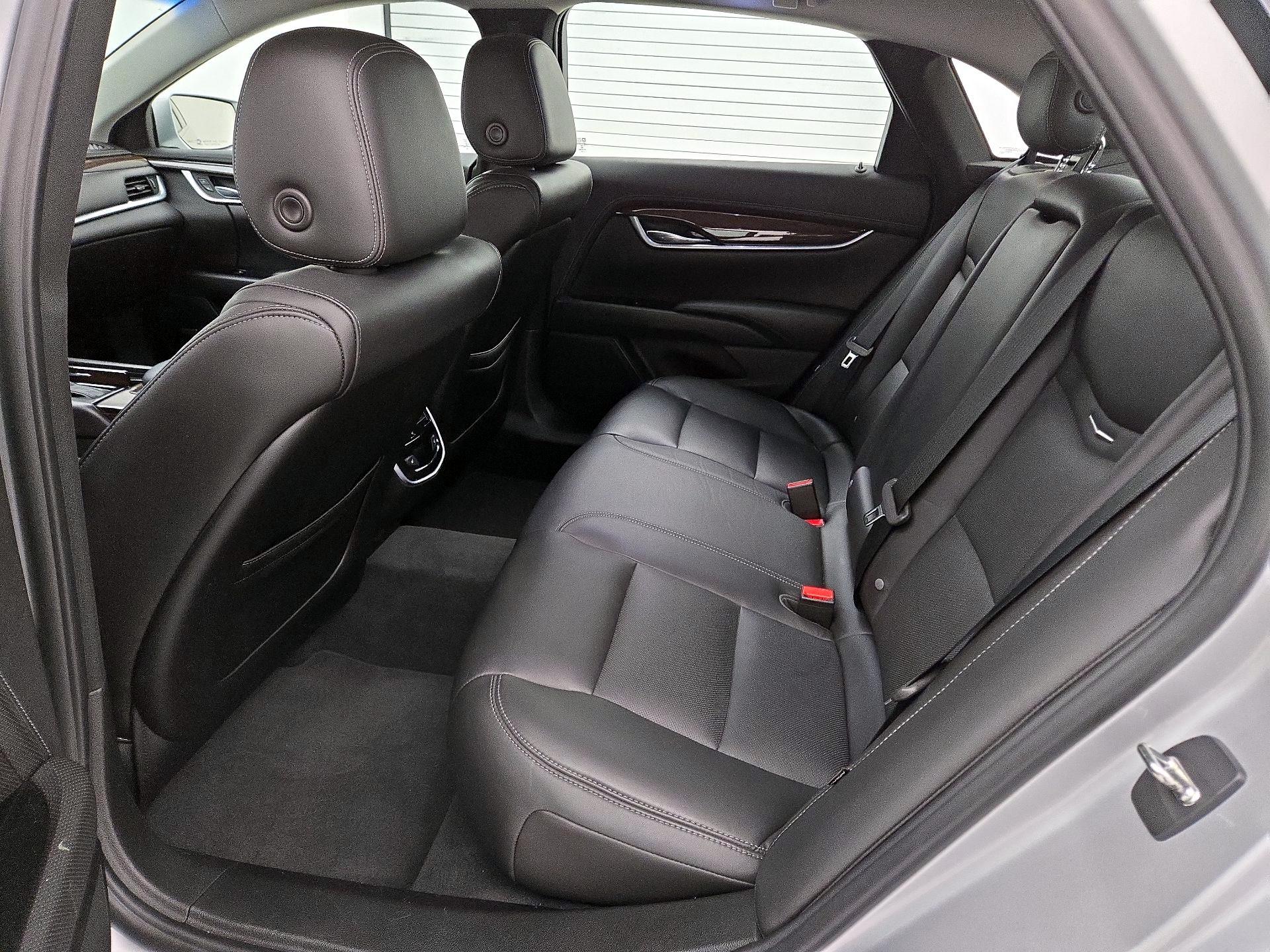 Thumbnail: 2017 Cadillac XTS - 18