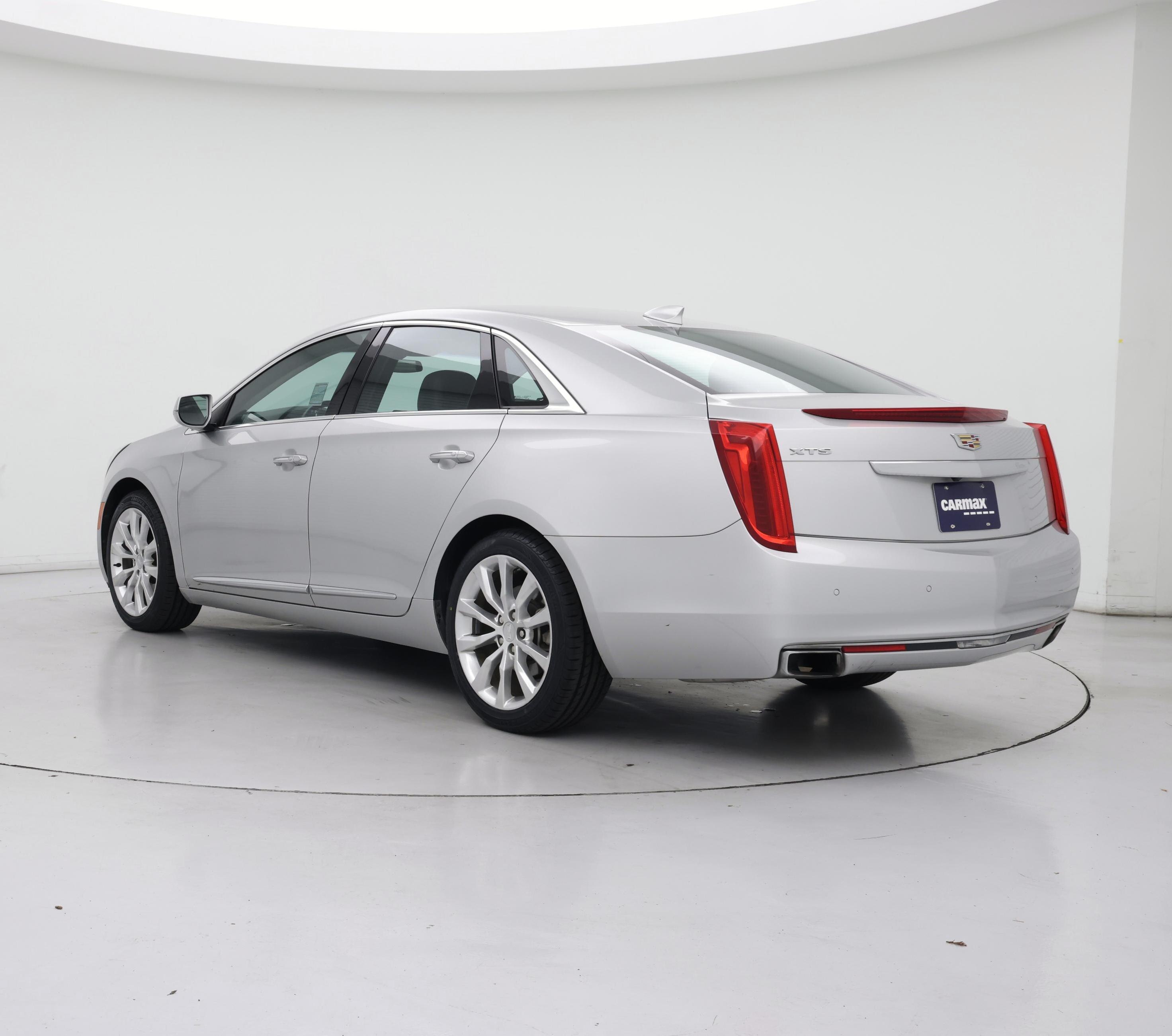 Thumbnail: 2017 Cadillac XTS - 2