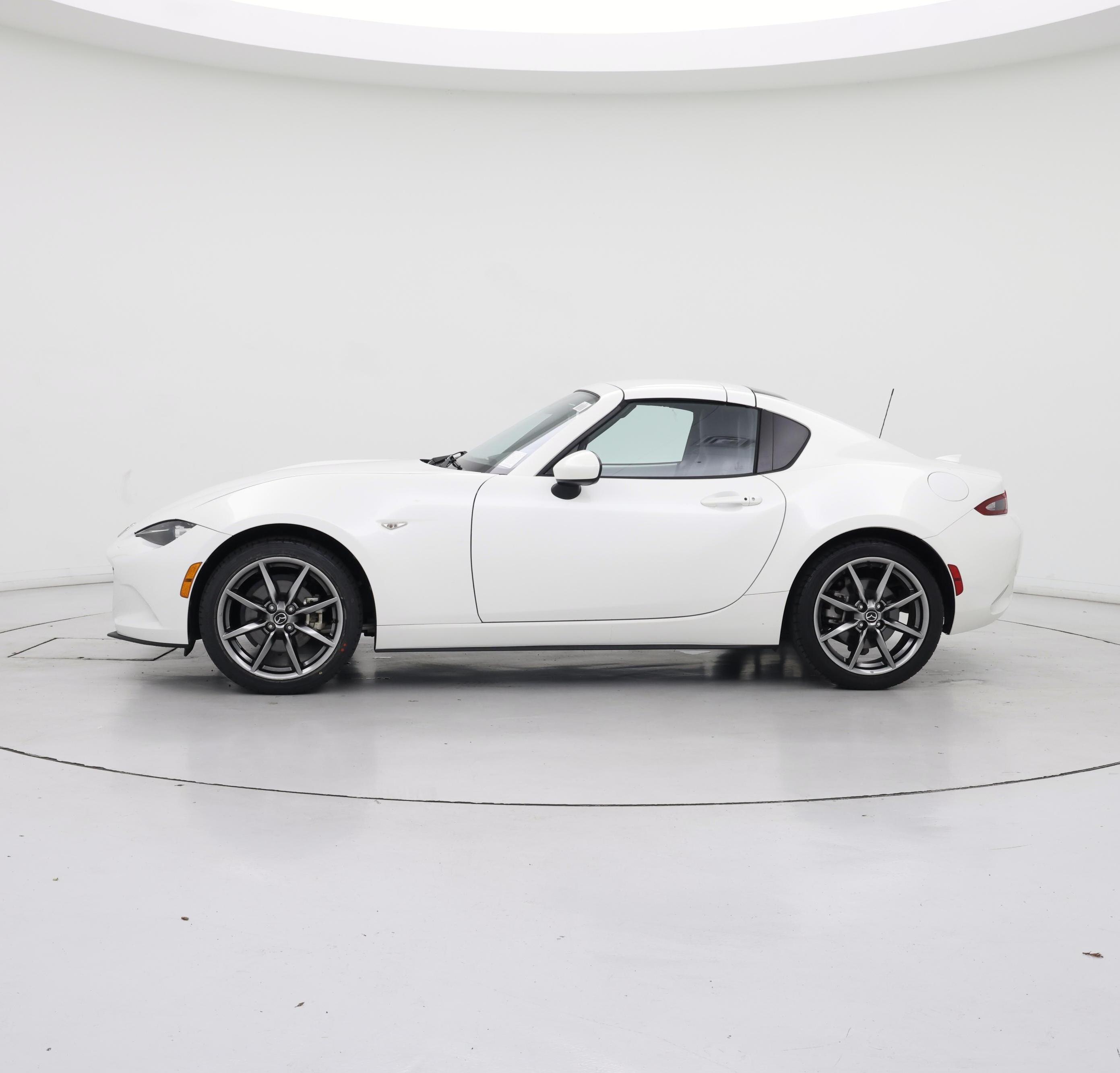 Thumbnail: 2021 Mazda MX-5 Miata - 3