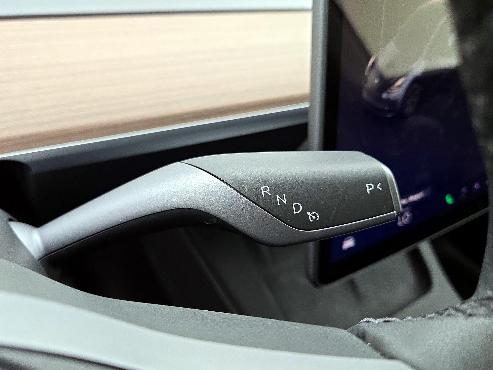 Thumbnail: 2025 Tesla Model Y - 17