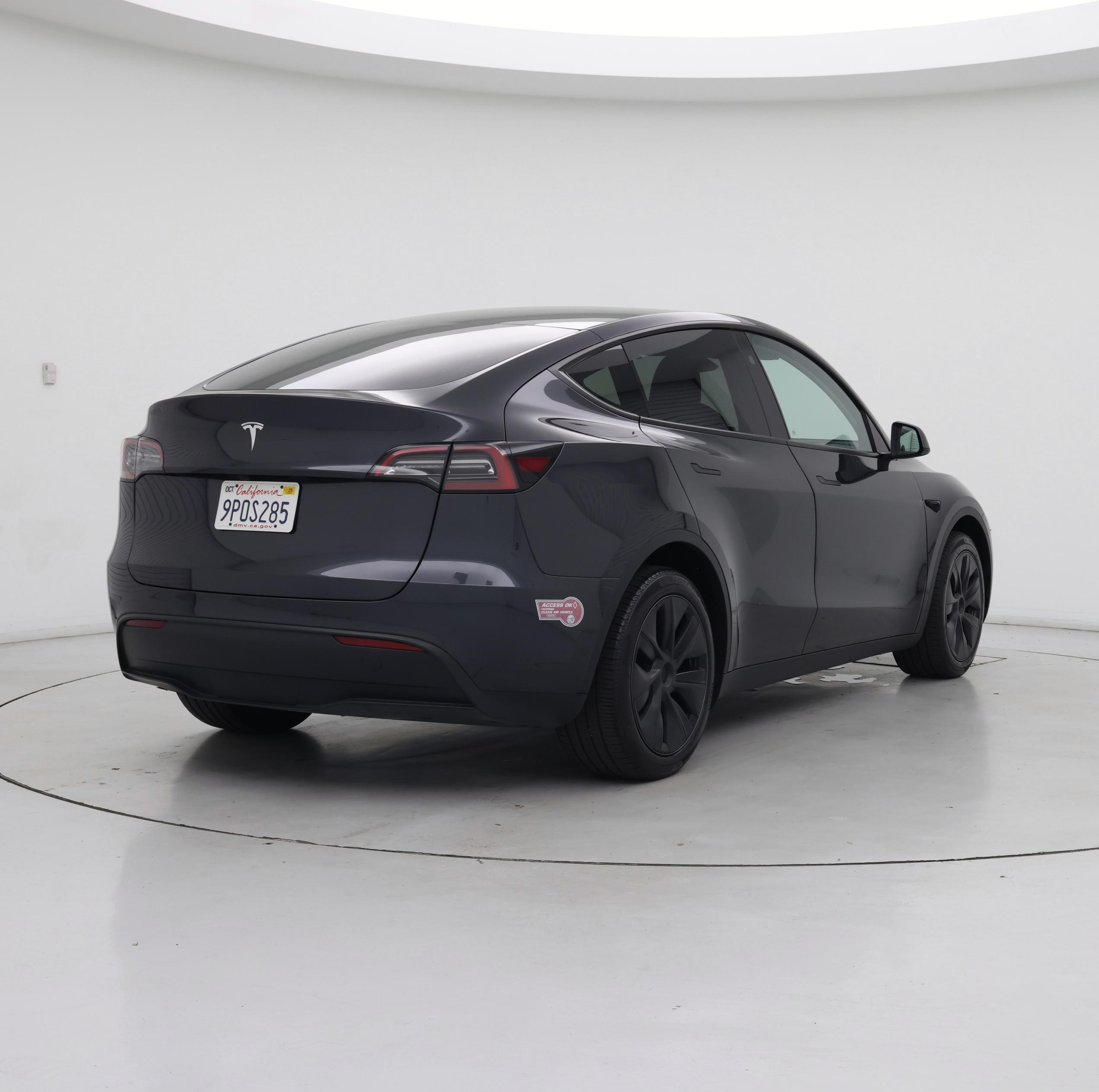 Thumbnail: 2025 Tesla Model Y - 8