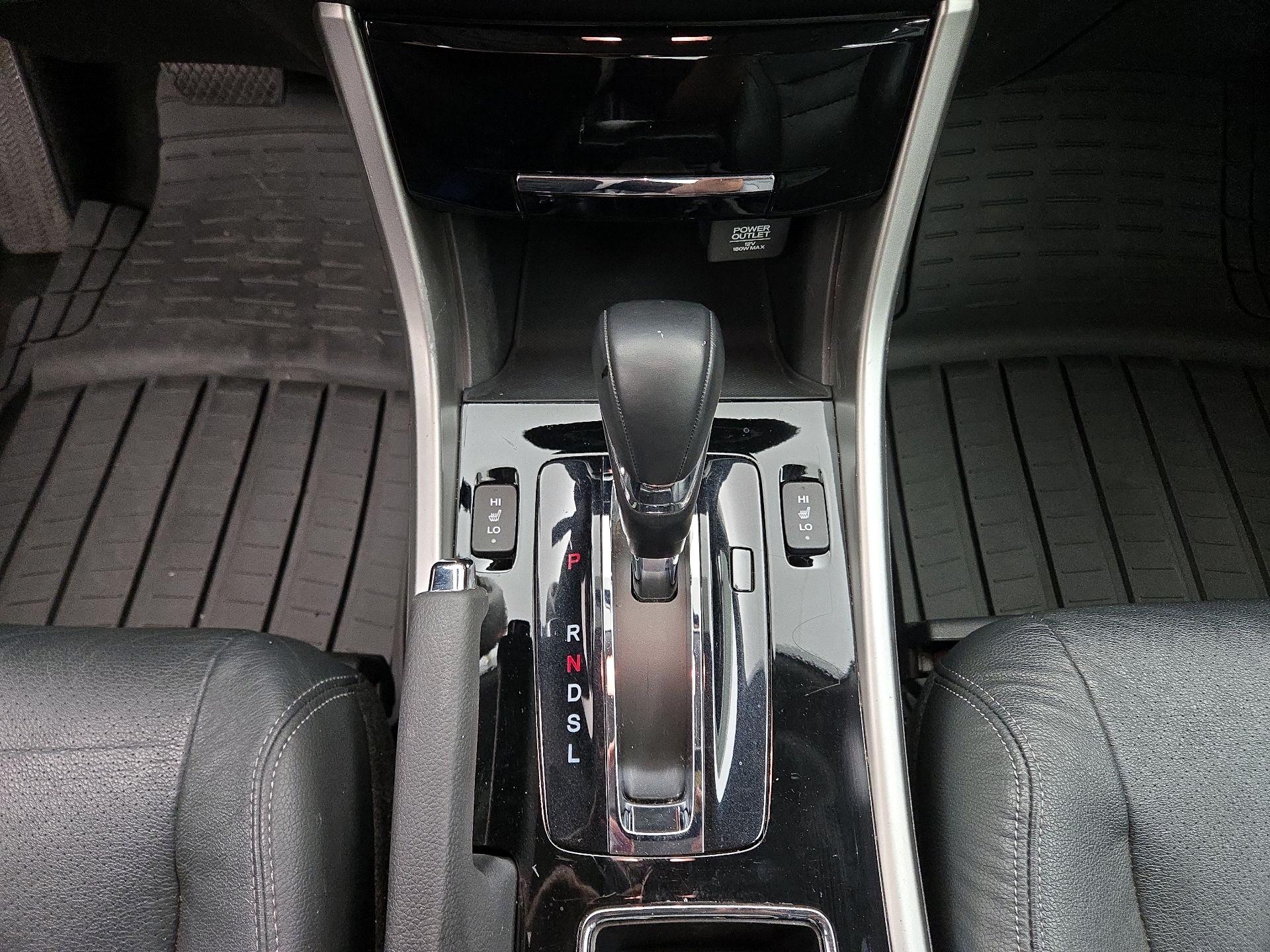 Thumbnail: 2016 Honda Accord - 17