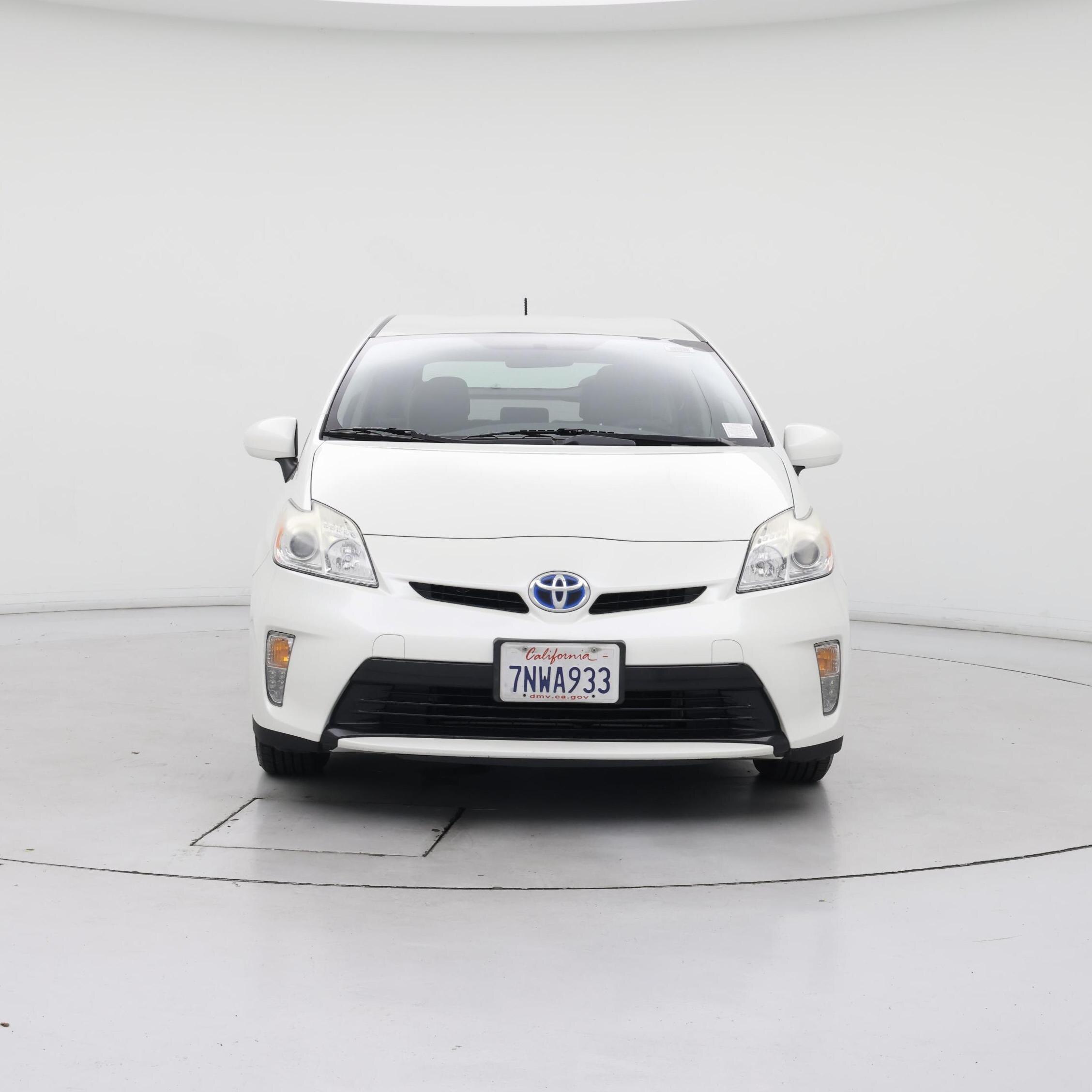 Thumbnail: 2015 Toyota Prius - 5