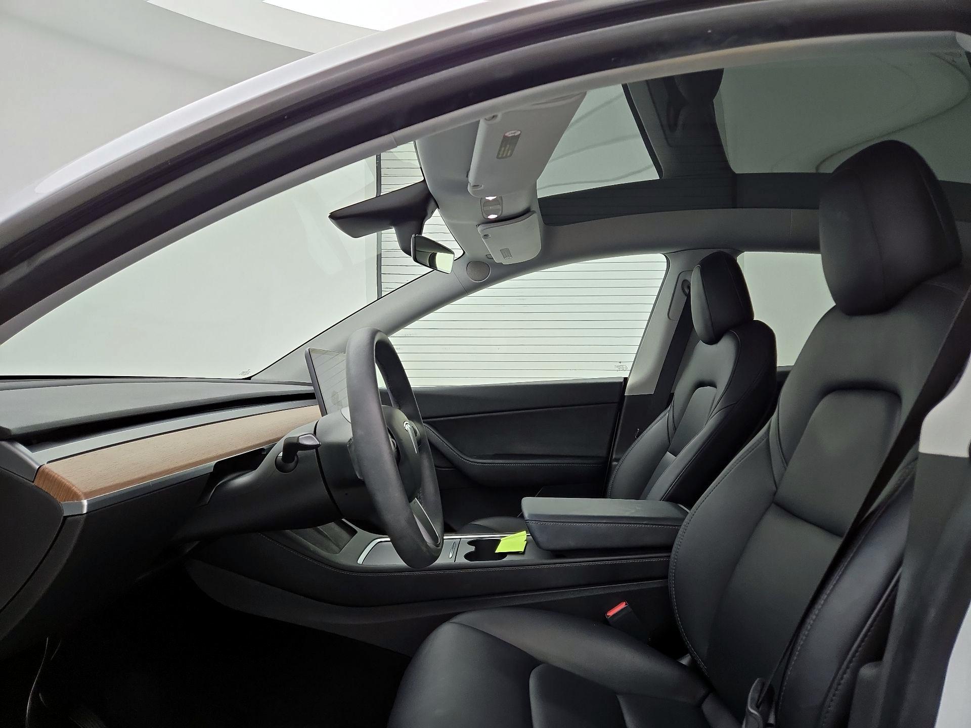 Thumbnail: 2021 Tesla Model Y - 18