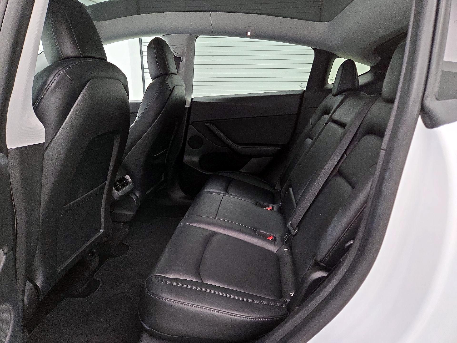 Thumbnail: 2021 Tesla Model Y - 19