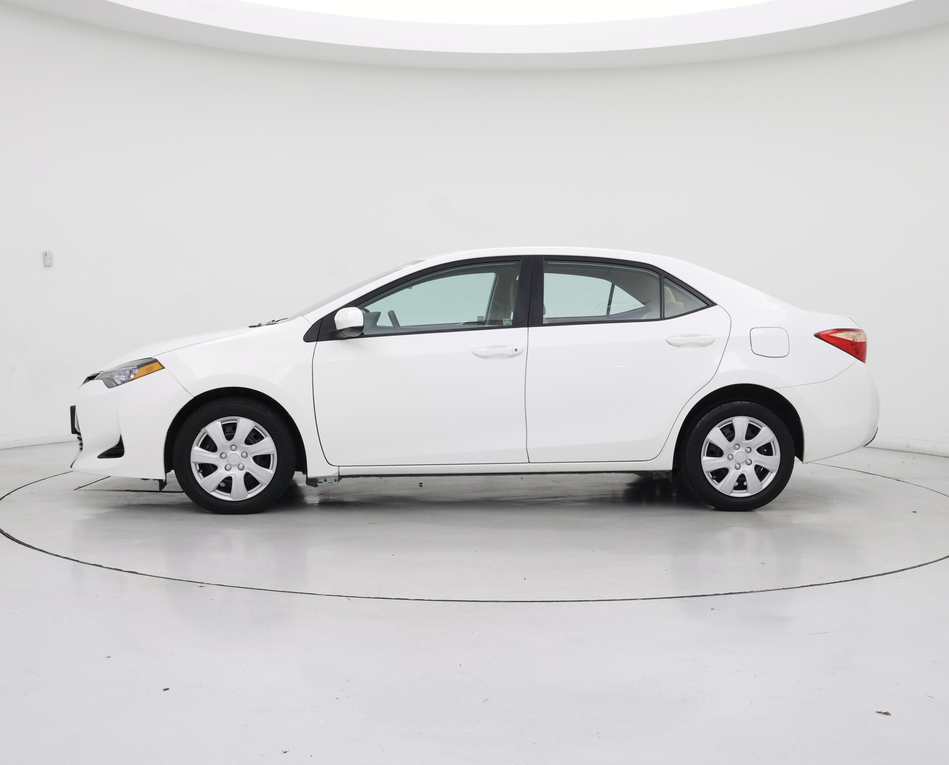 Thumbnail: 2017 Toyota Corolla - 3