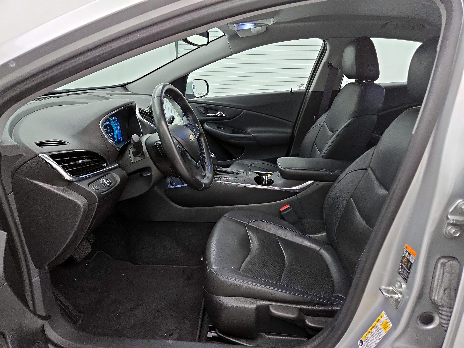Thumbnail: 2017 Chevrolet Volt - 11