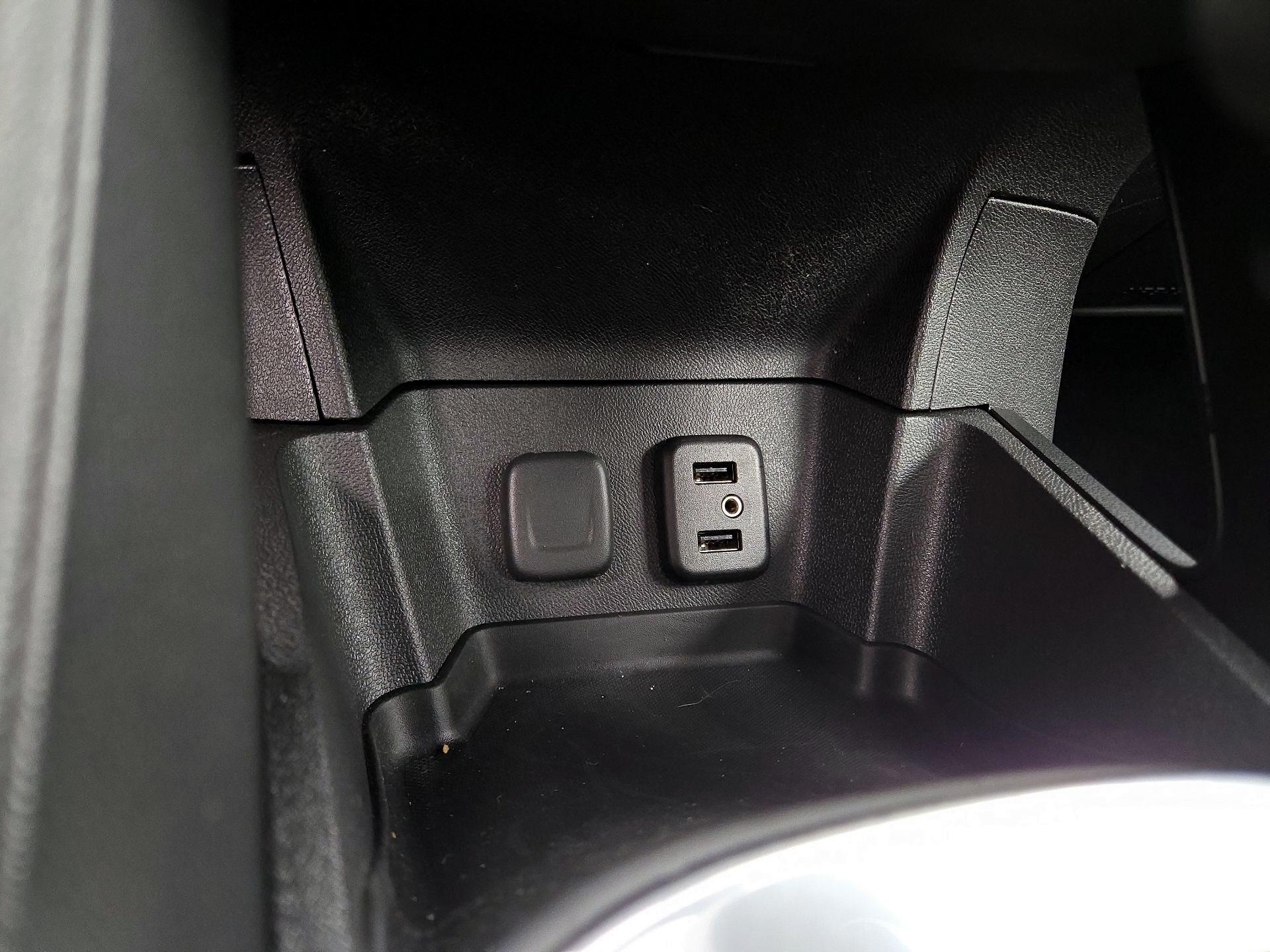 Thumbnail: 2017 Chevrolet Volt - 19