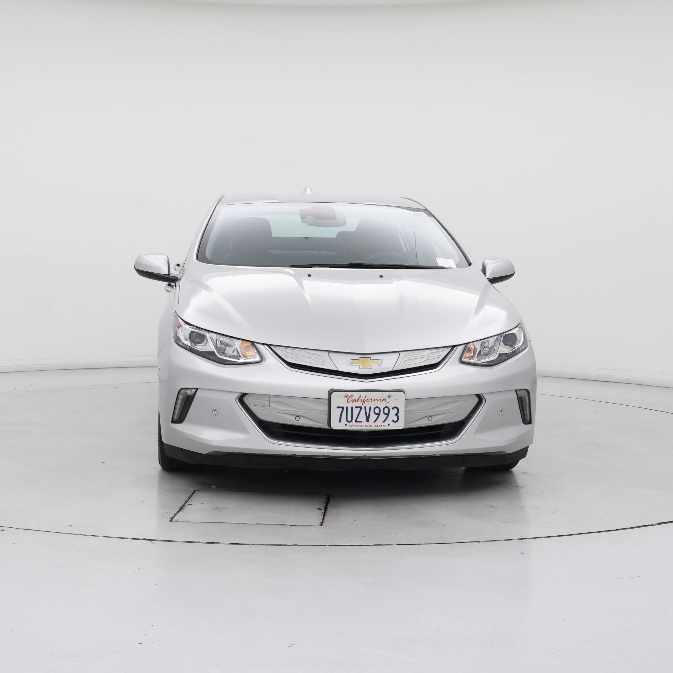 Thumbnail: 2017 Chevrolet Volt - 5