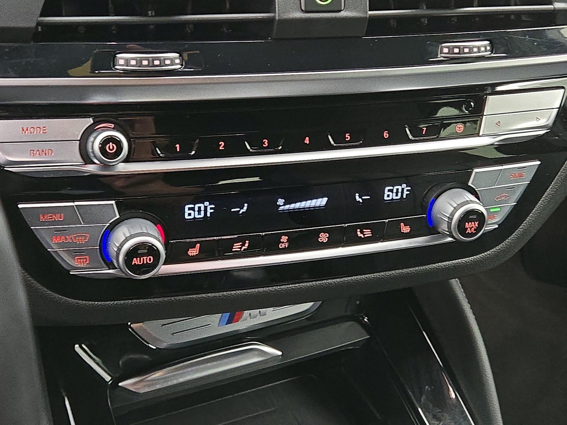 Thumbnail: 2021 BMW X4 - 17