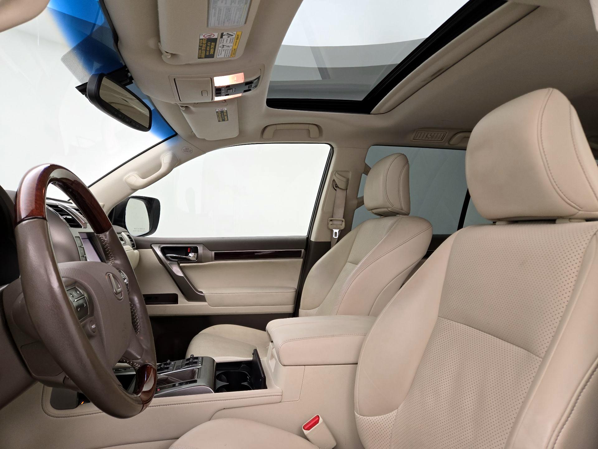 Thumbnail: 2016 Lexus GX - 18