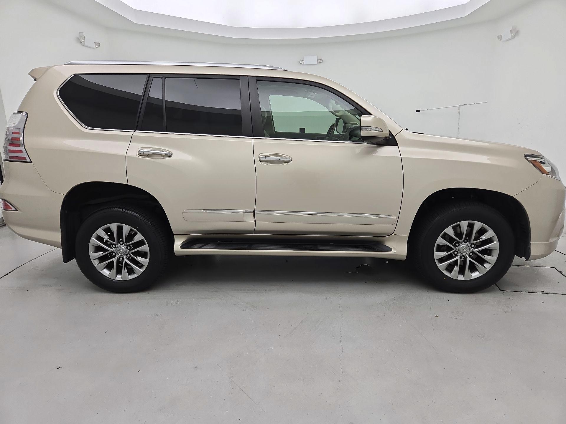 Thumbnail: 2016 Lexus GX - 4