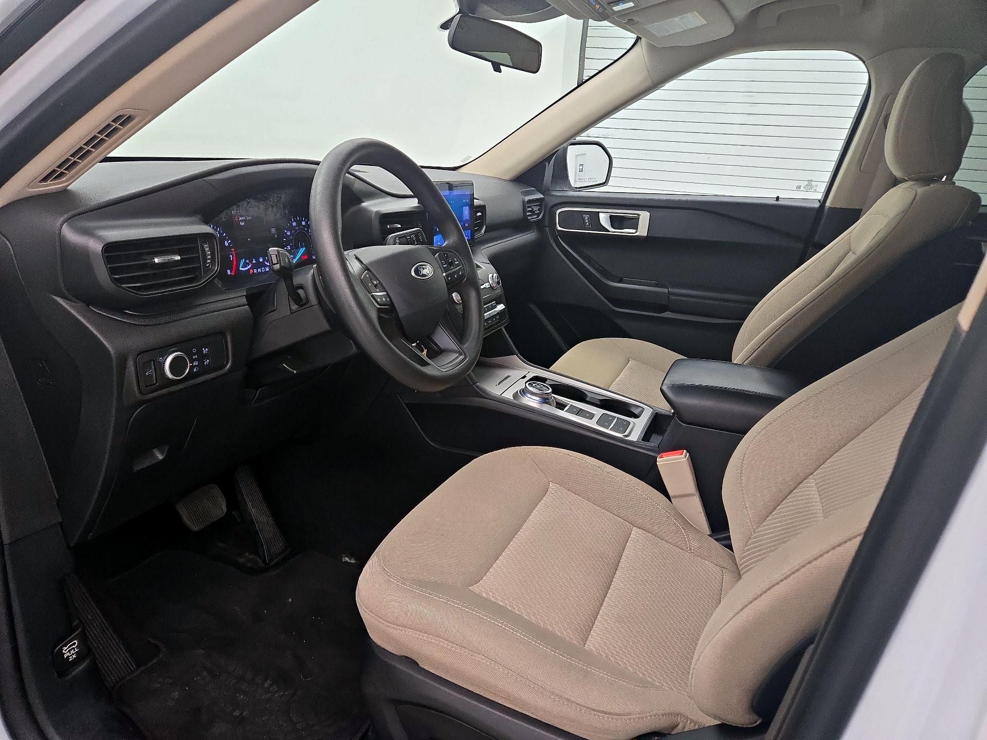 Thumbnail: 2020 Ford Explorer - 11