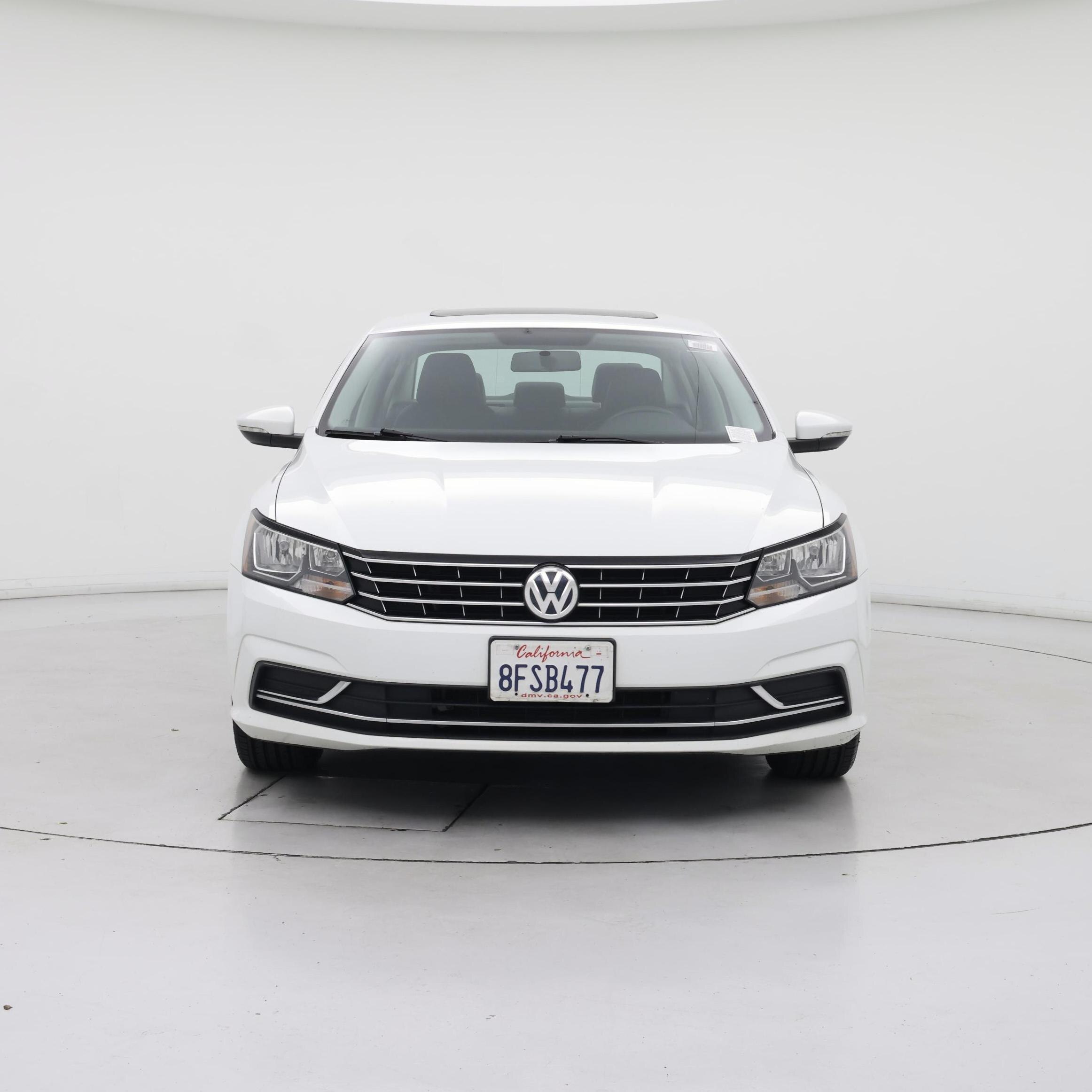 Thumbnail: 2018 Volkswagen Passat - 5