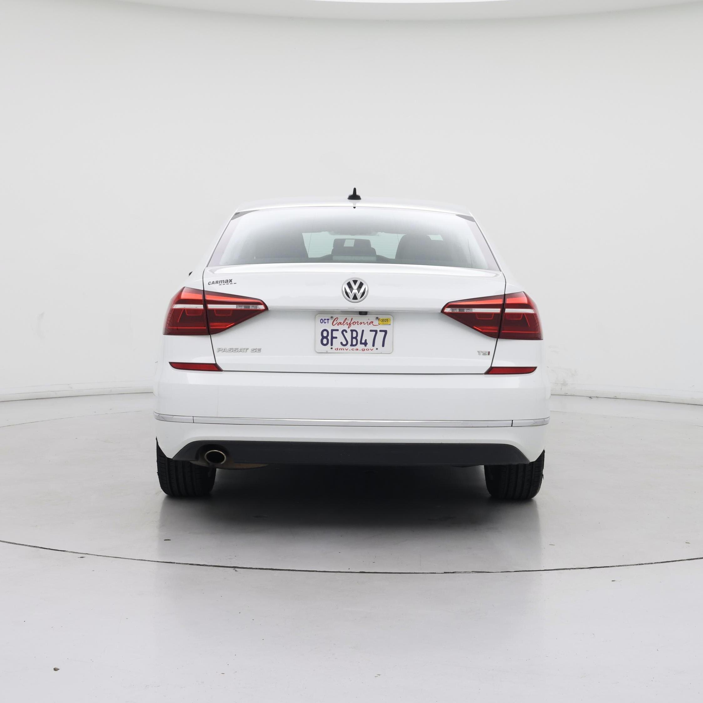 Thumbnail: 2018 Volkswagen Passat - 6