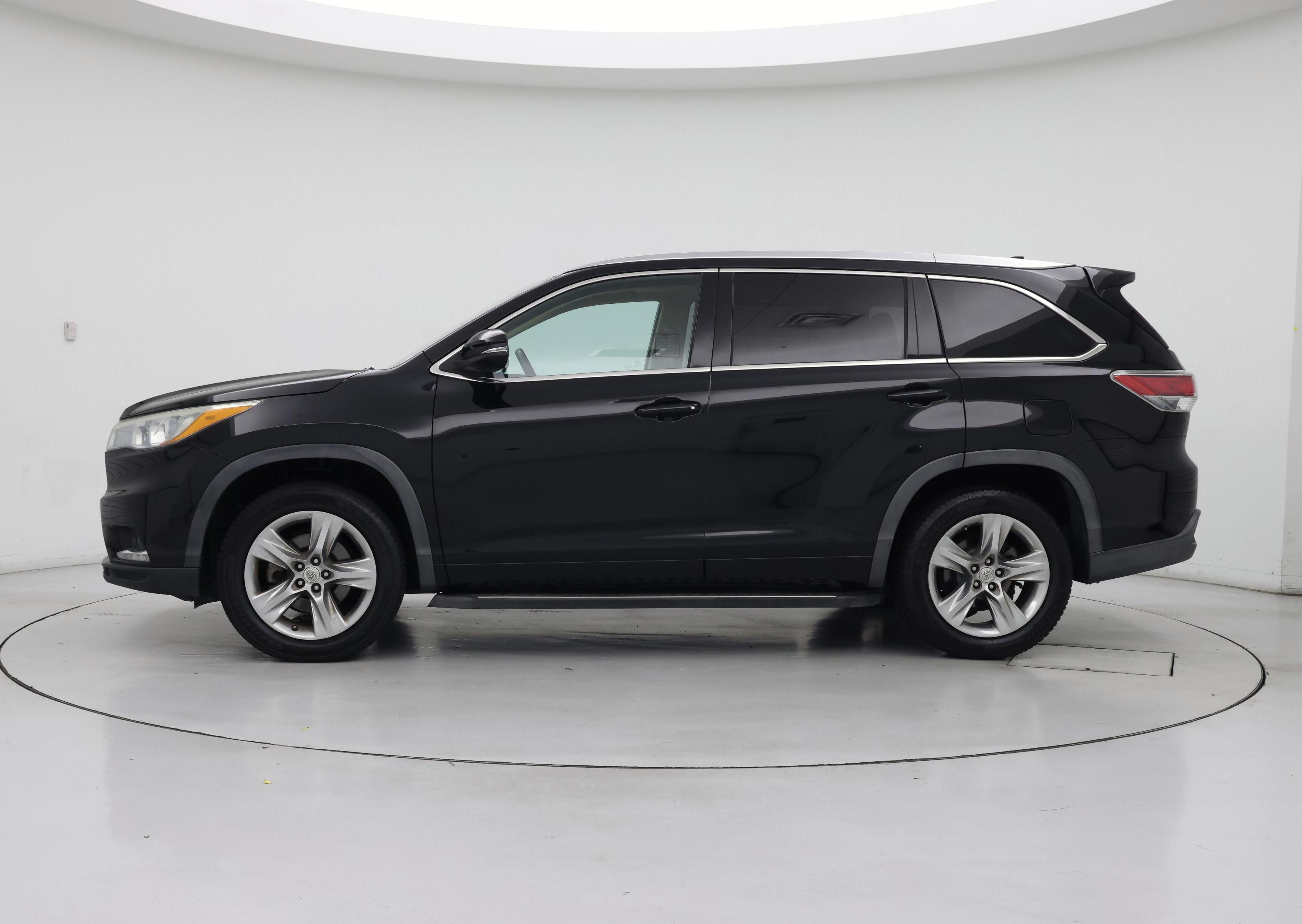 Thumbnail: 2014 Toyota Highlander - 3