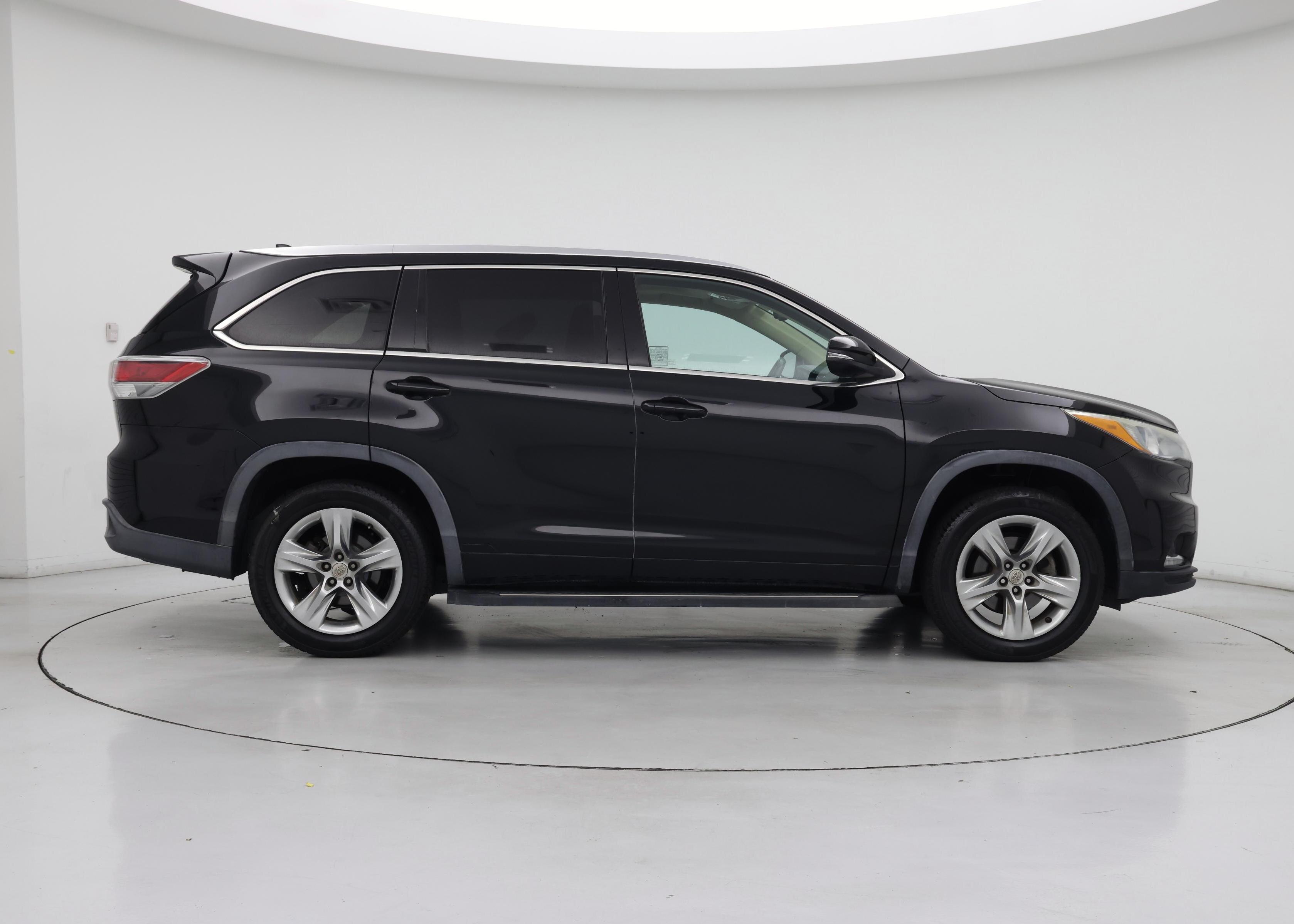Thumbnail: 2014 Toyota Highlander - 7