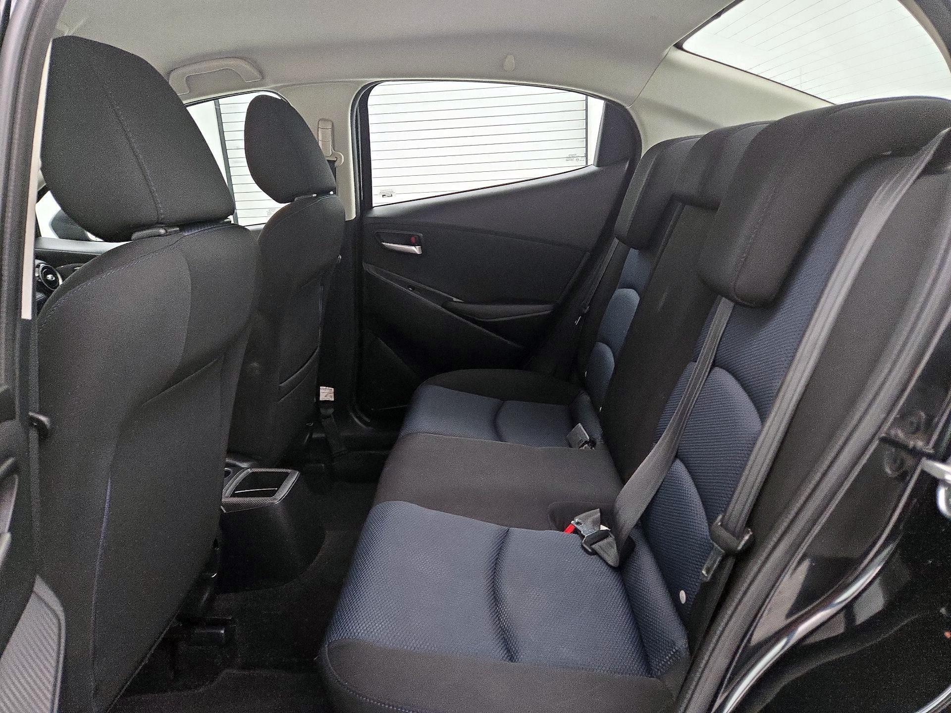 Thumbnail: 2019 Toyota Yaris - 19