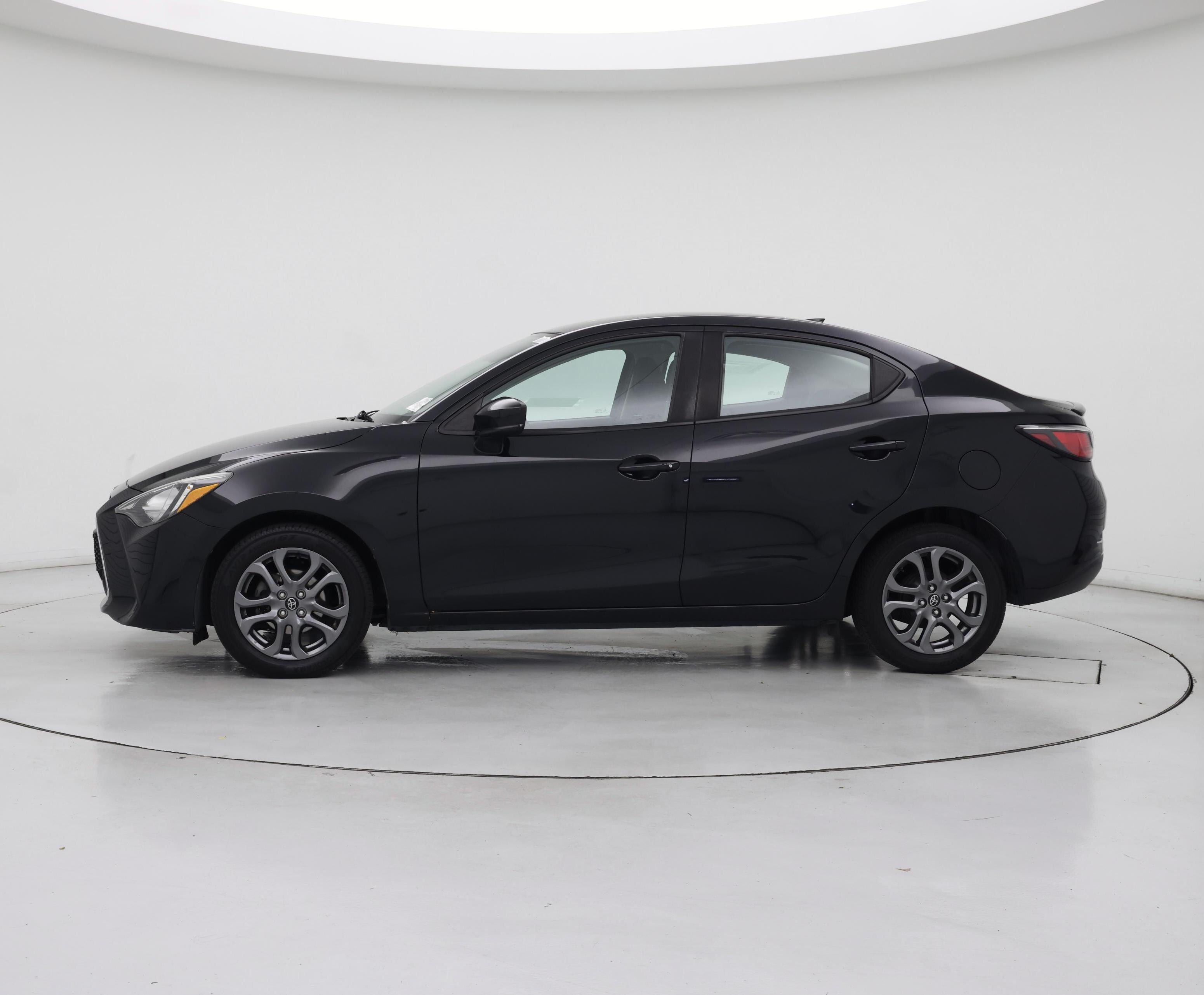 Thumbnail: 2019 Toyota Yaris - 3