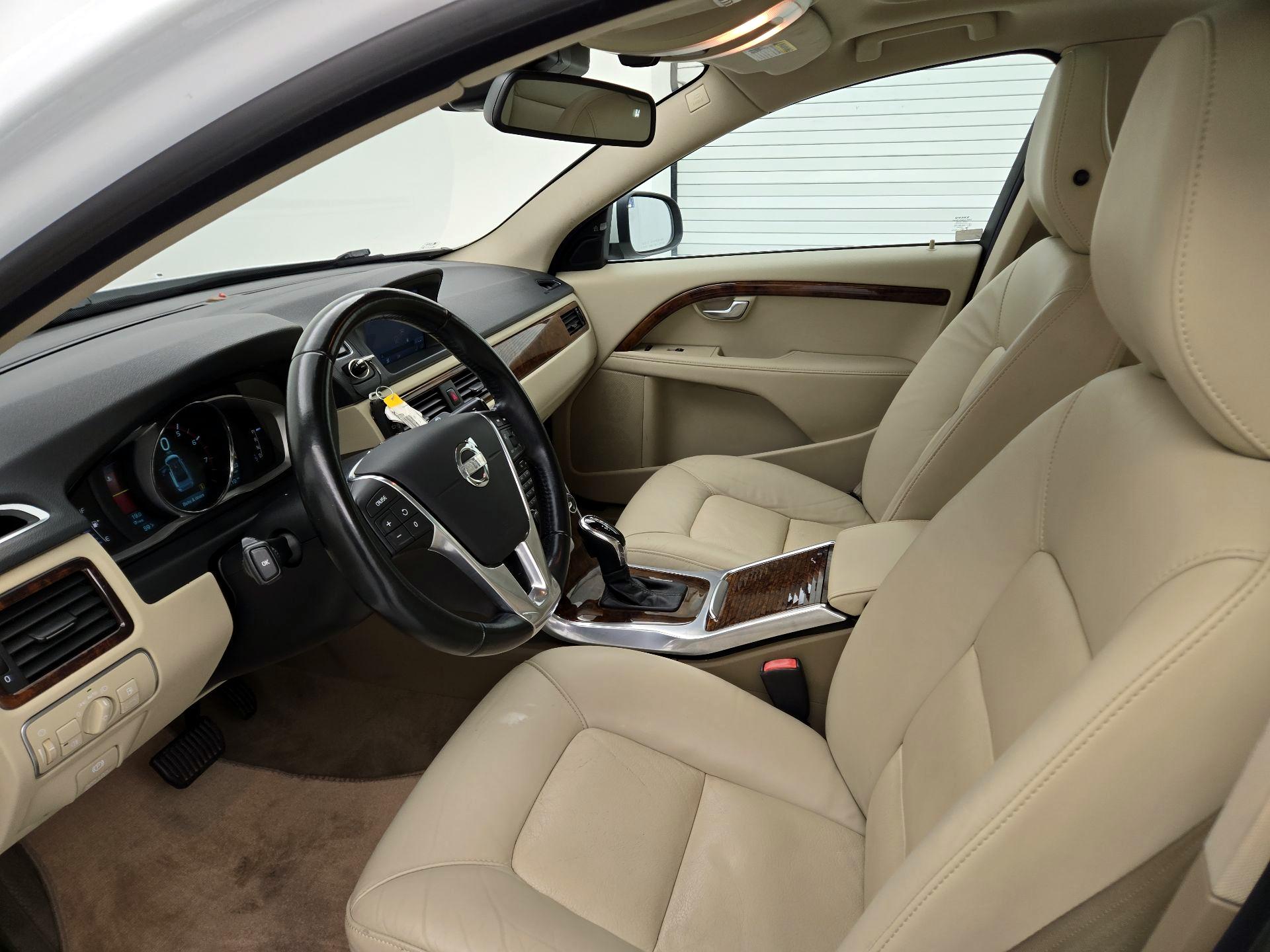 Thumbnail: 2015 Volvo S80 - 11