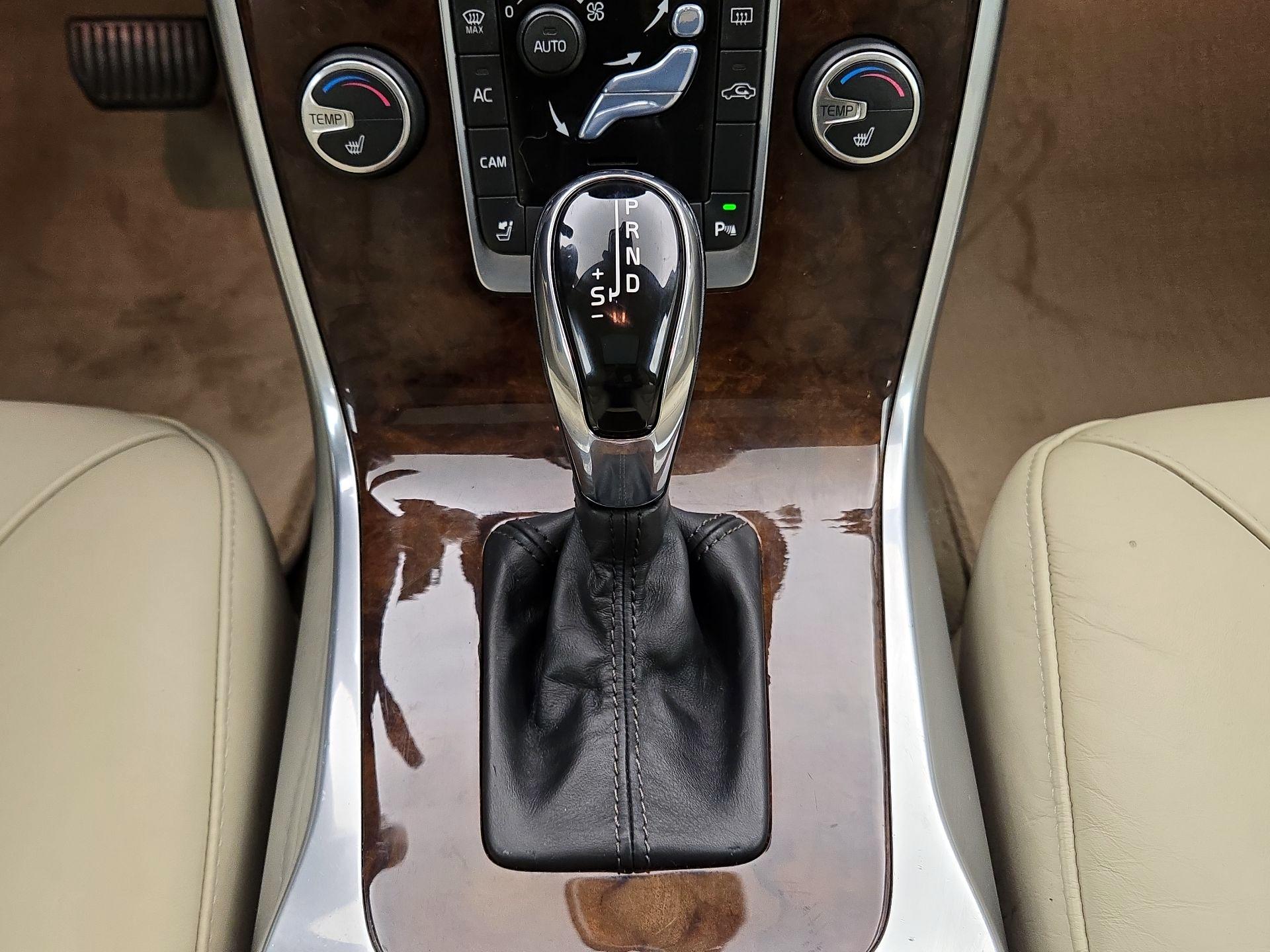 Thumbnail: 2015 Volvo S80 - 18