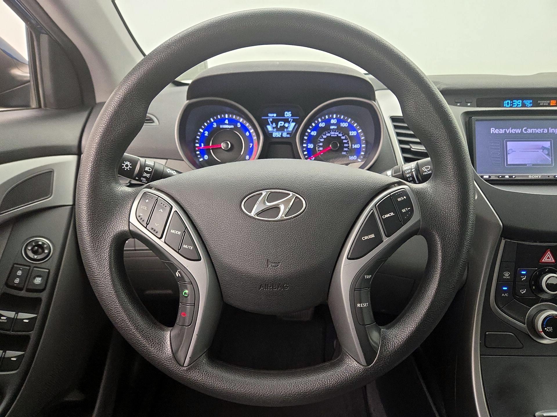 Thumbnail: 2016 Hyundai Elantra - 10
