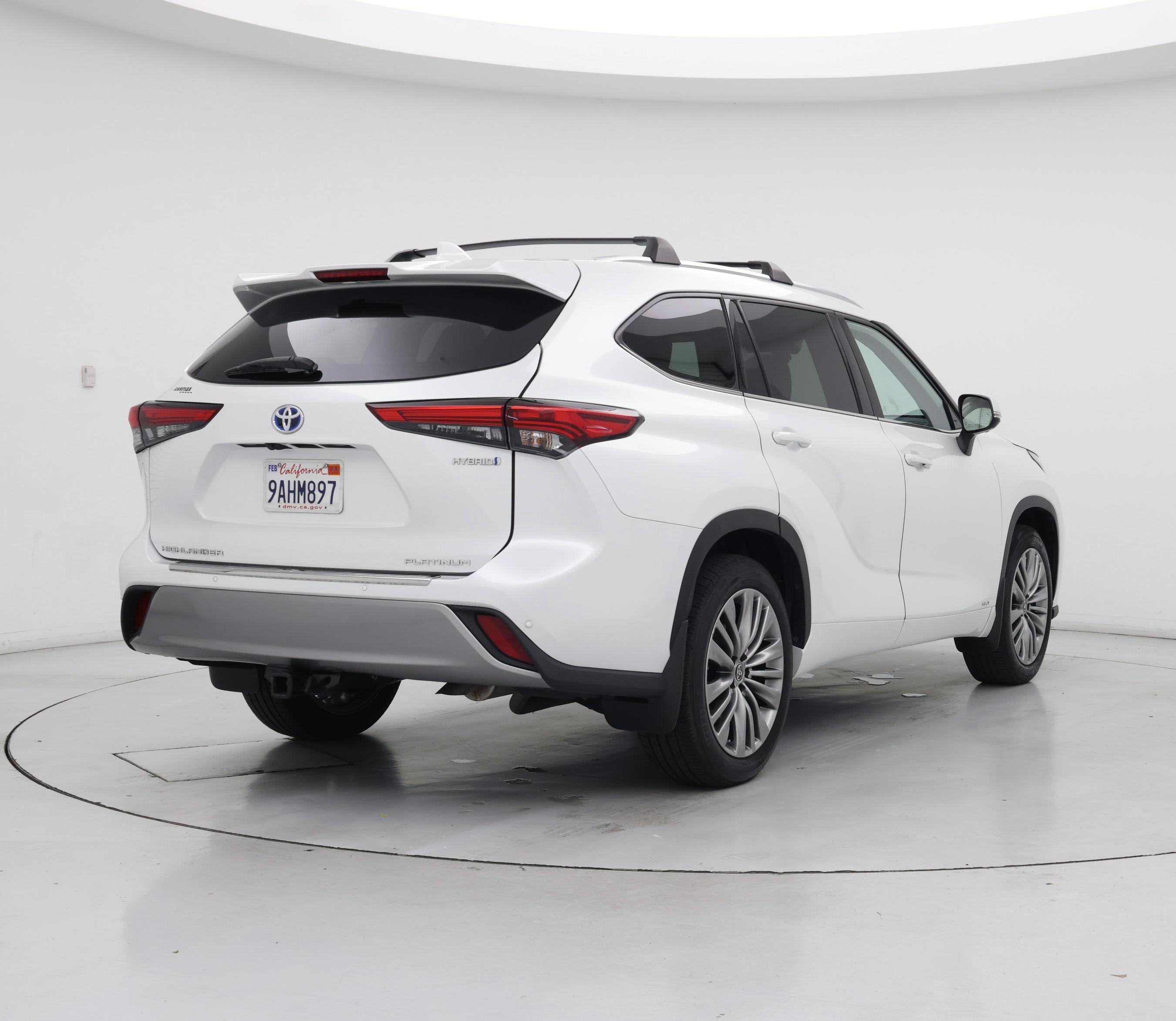 Thumbnail: 2022 Toyota Highlander - 8