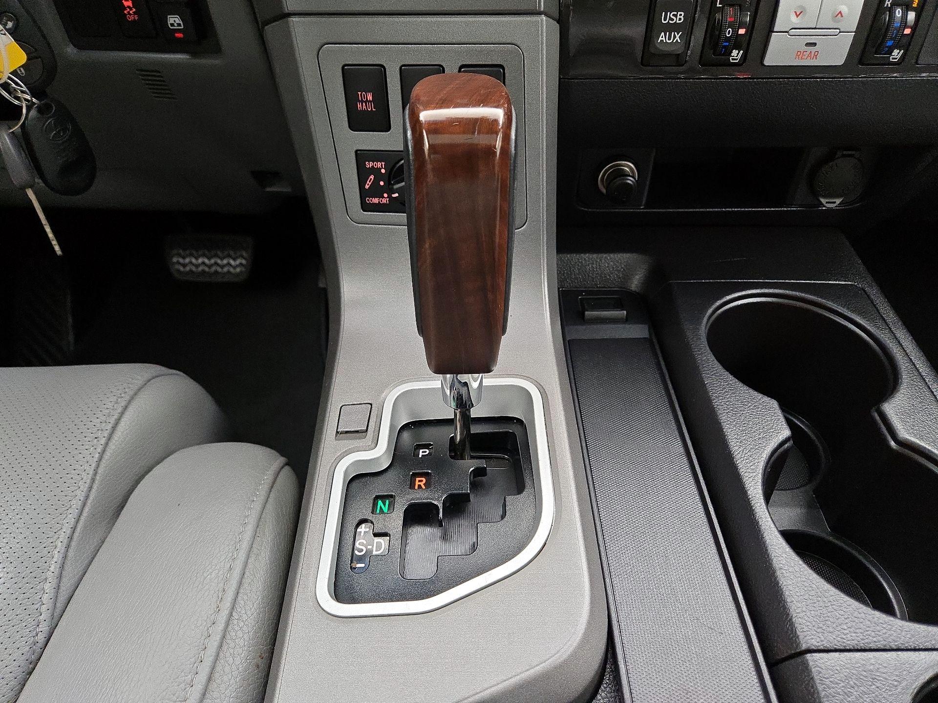 Thumbnail: 2017 Toyota Sequoia - 18