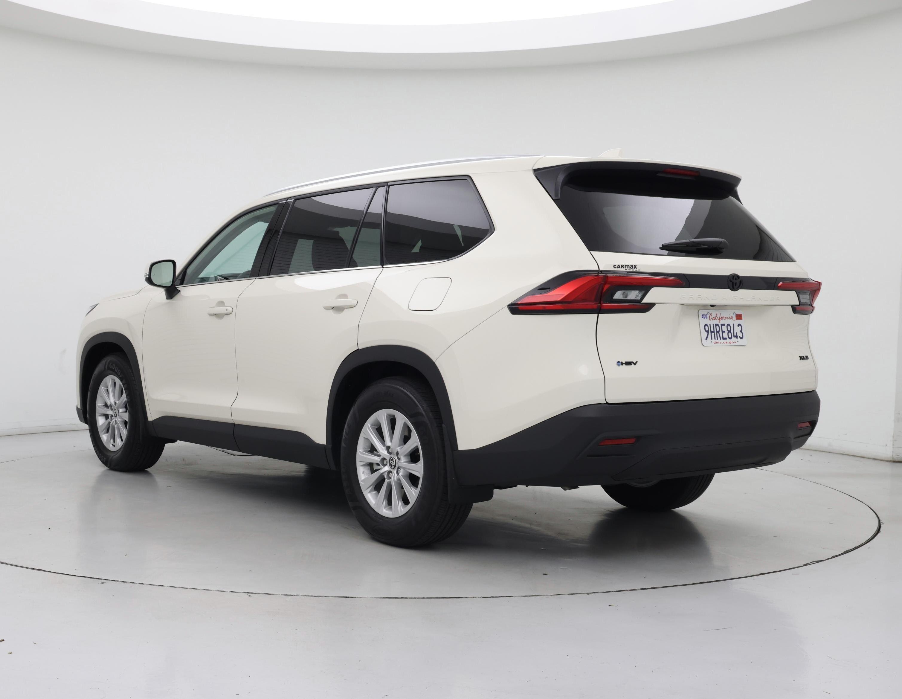 Thumbnail: 2024 Toyota Highlander - 2