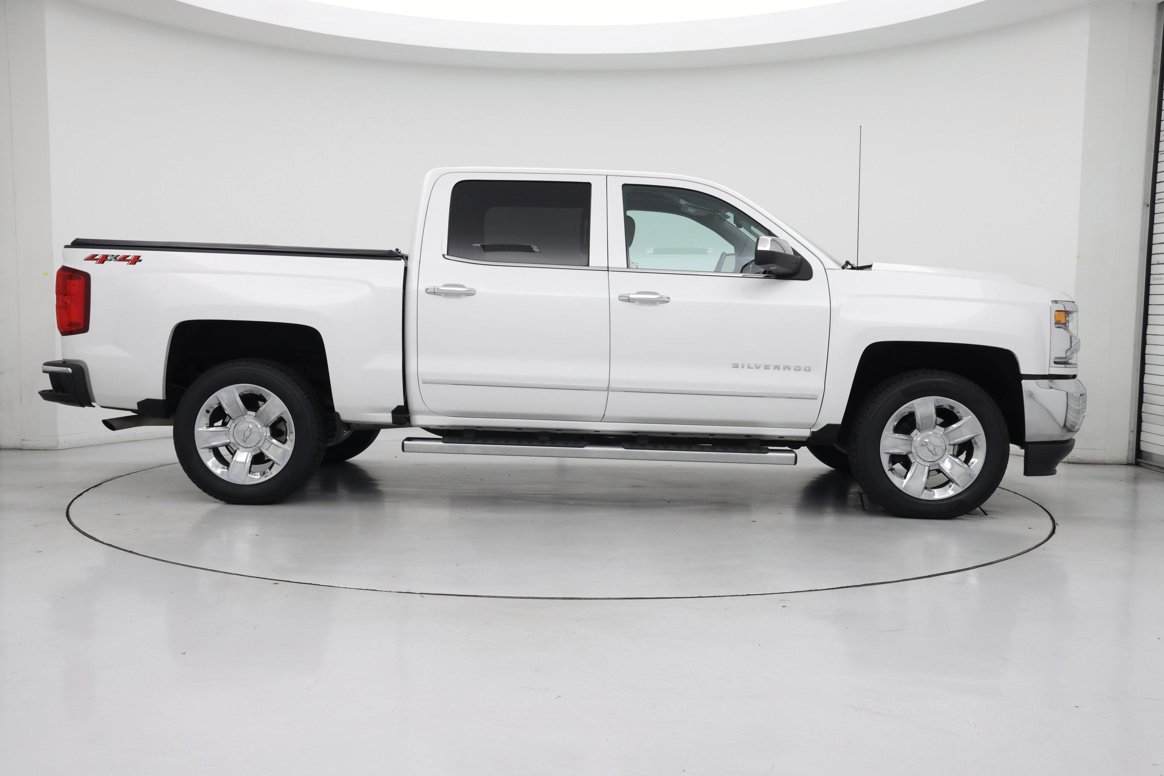 Thumbnail: 2018 Chevrolet Silverado 1500 - 7