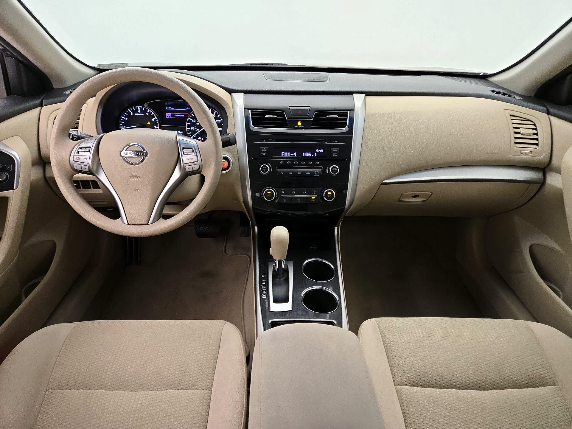 Thumbnail: 2014 Nissan Altima - 9