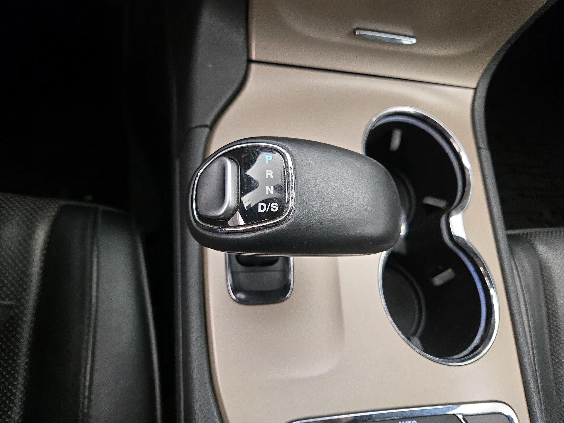 Thumbnail: 2014 Jeep Grand Cherokee - 18